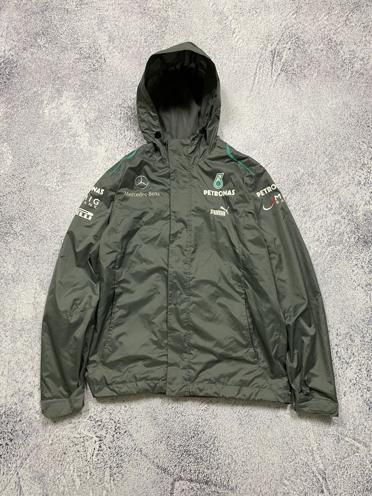 Mercedes Benz × Racing × Vintage Mercedes AMG Firelli Puma Petronas ...