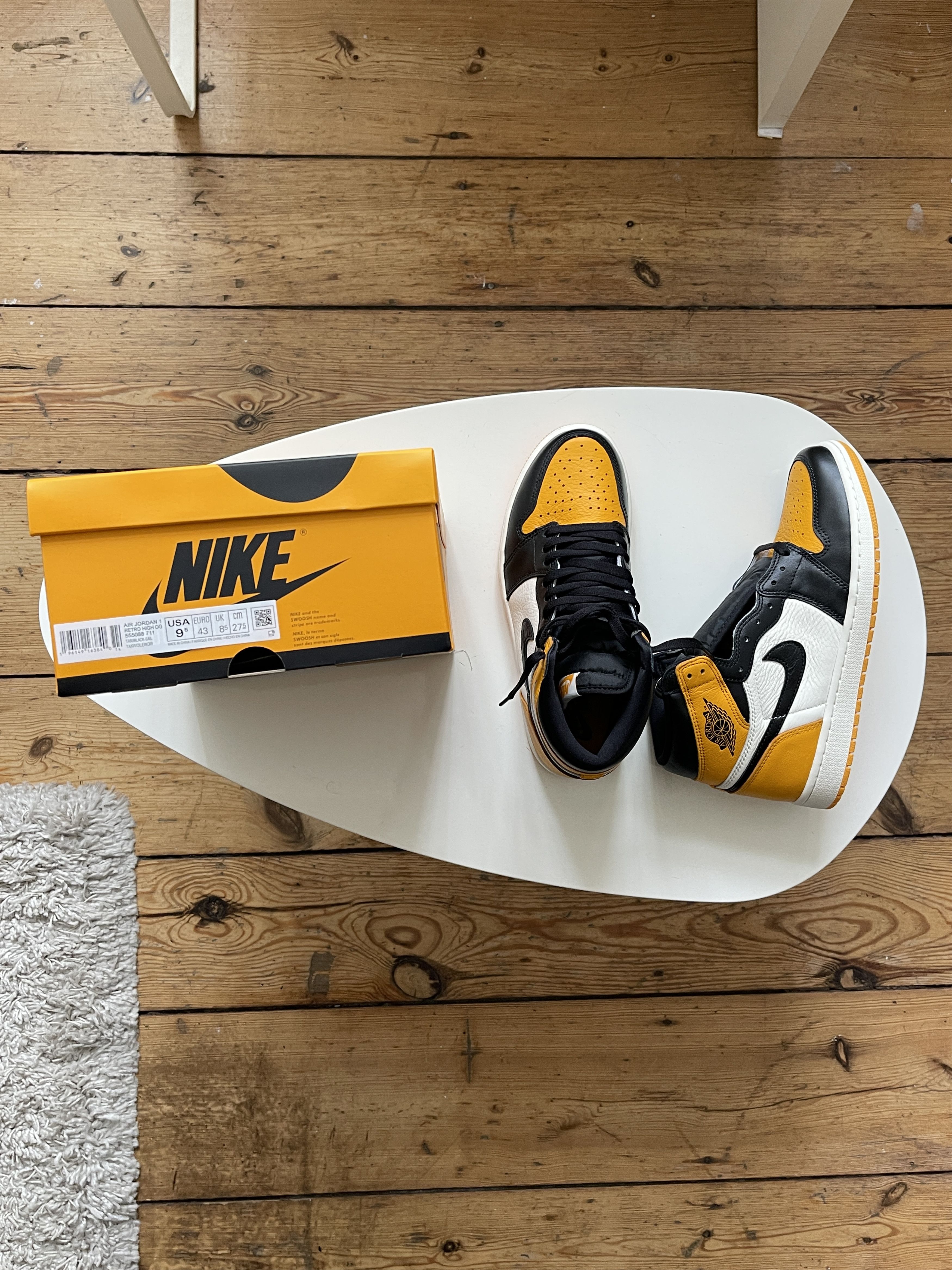 Jordan Brand Nike 2022 Air Jordan 1 Retro High OG 'Yellow Toe' Size US 9.5 / EU 42-43 - 2 Thumbnail
