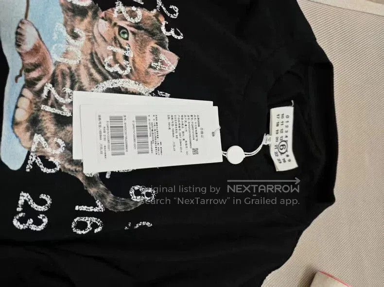 Maison Margiela Black Short Sleeve Shirt with Cat Design. Size US XS / EU 42 / 0 - 5 Thumbnail
