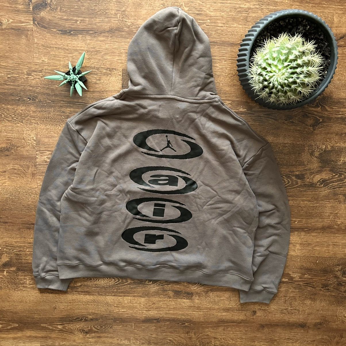 Jordan Brand × Travis Scott JORDAN X CACTUS JACK (Travis Scott) HOODIE BRAND NEW!!! Size US L / EU 52-54 / 3 - 6 Thumbnail