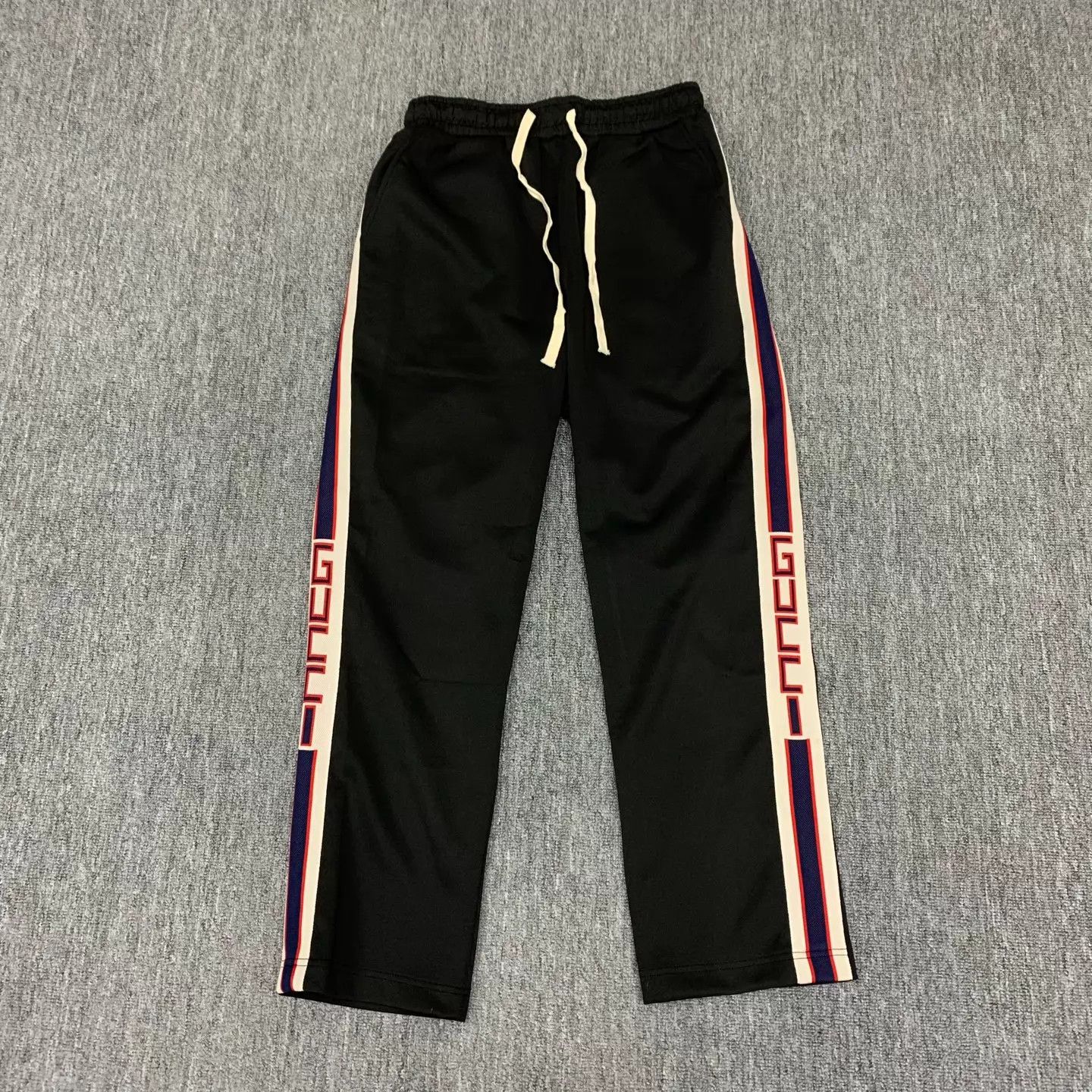 Gucci Gucci black side logo pants size 46 98 new Size US 30 / EU 46 - 1 Thumbnail