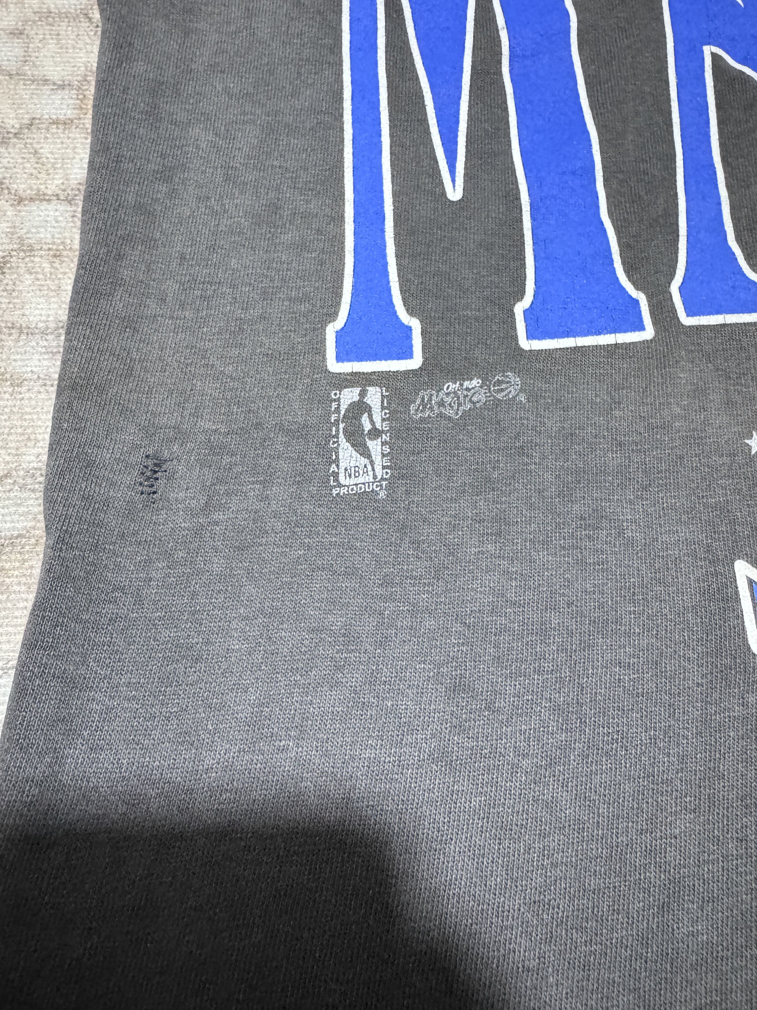 Salem Sportswear Vintage 90's Orlando Magic NBA Distressed Sun Faded T shirt Size US S / EU 44-46 / 1 - 5 Thumbnail
