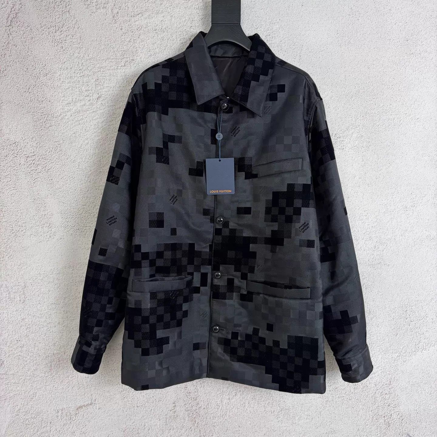 Louis Vuitton LV 25 New Checked Flocked 1-Button Black Jacket 48 Size US M / EU 48-50 / 2 - 1 Thumbnail