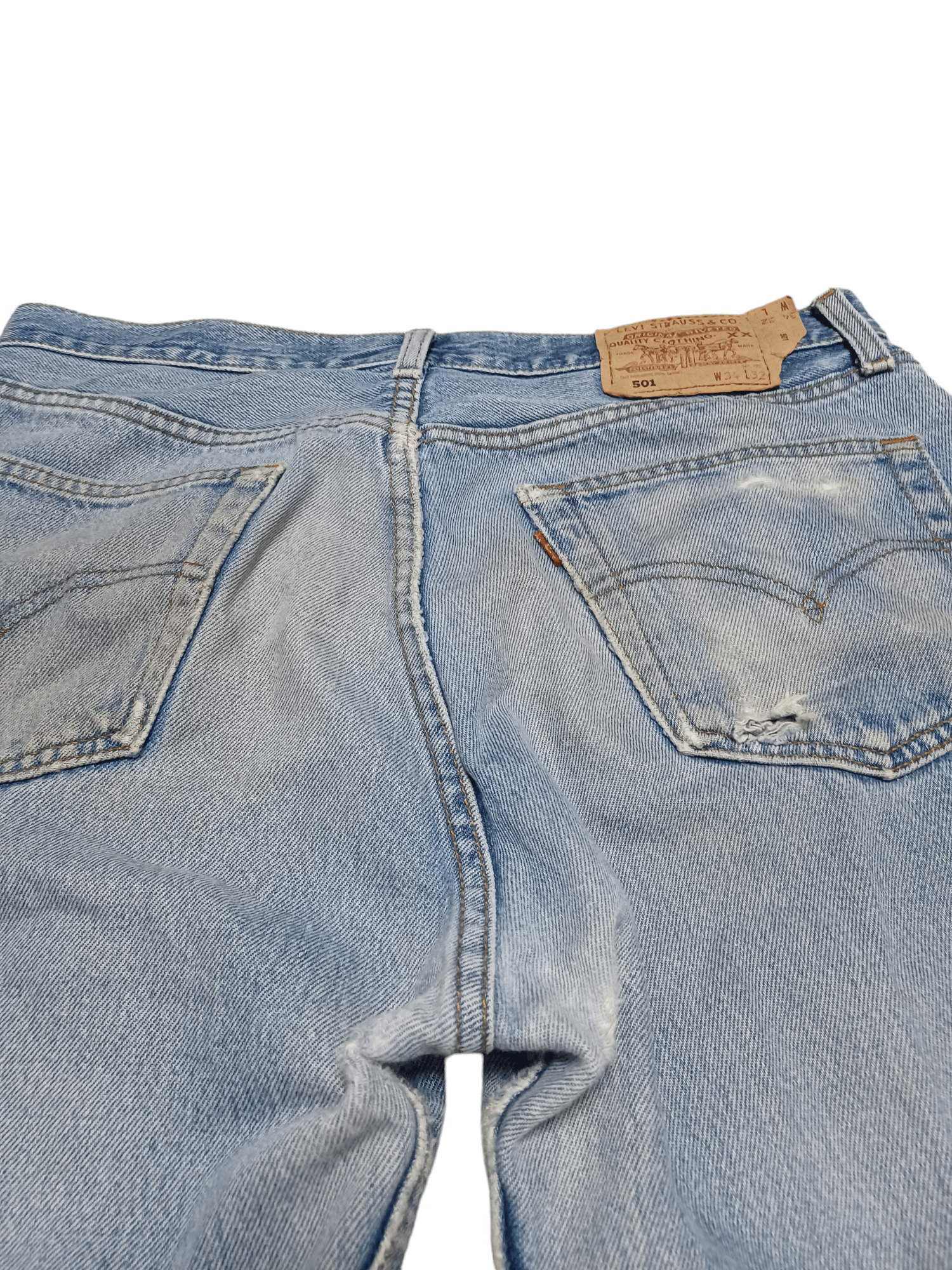 Levi's Vintage Clothing DIRTY DISTRESSED 90S MADE IN UK LEVIS 501 W34 L32 JEANS Size US 34 / EU 50 - 6 Thumbnail