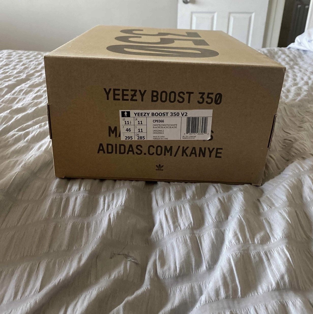 Yeezy Yeezy 350 Cream Size US 11.5 / EU 44-45 - 7 Thumbnail