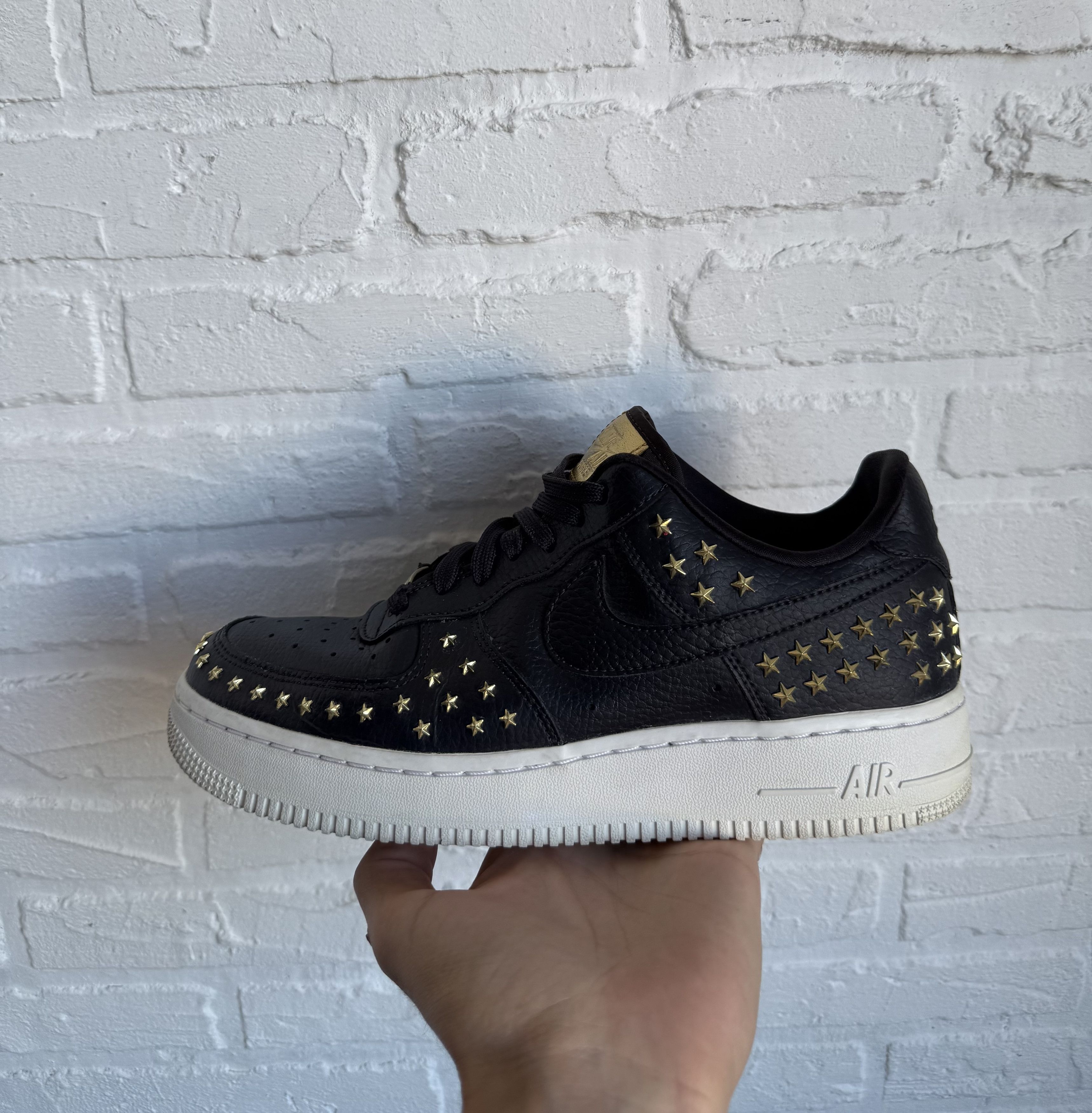 Nike NIKE Air Force 1 Low Star Studded Black sneakers Size US 8.5 / EU 41-42 - 3 Thumbnail