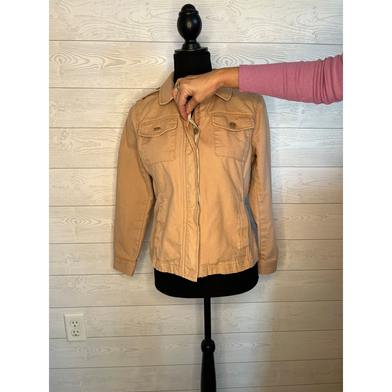 Loft LOFT tan denim utility jacket Size MP Safari military Size M / US 6-8 / IT 42-44 - 4 Thumbnail