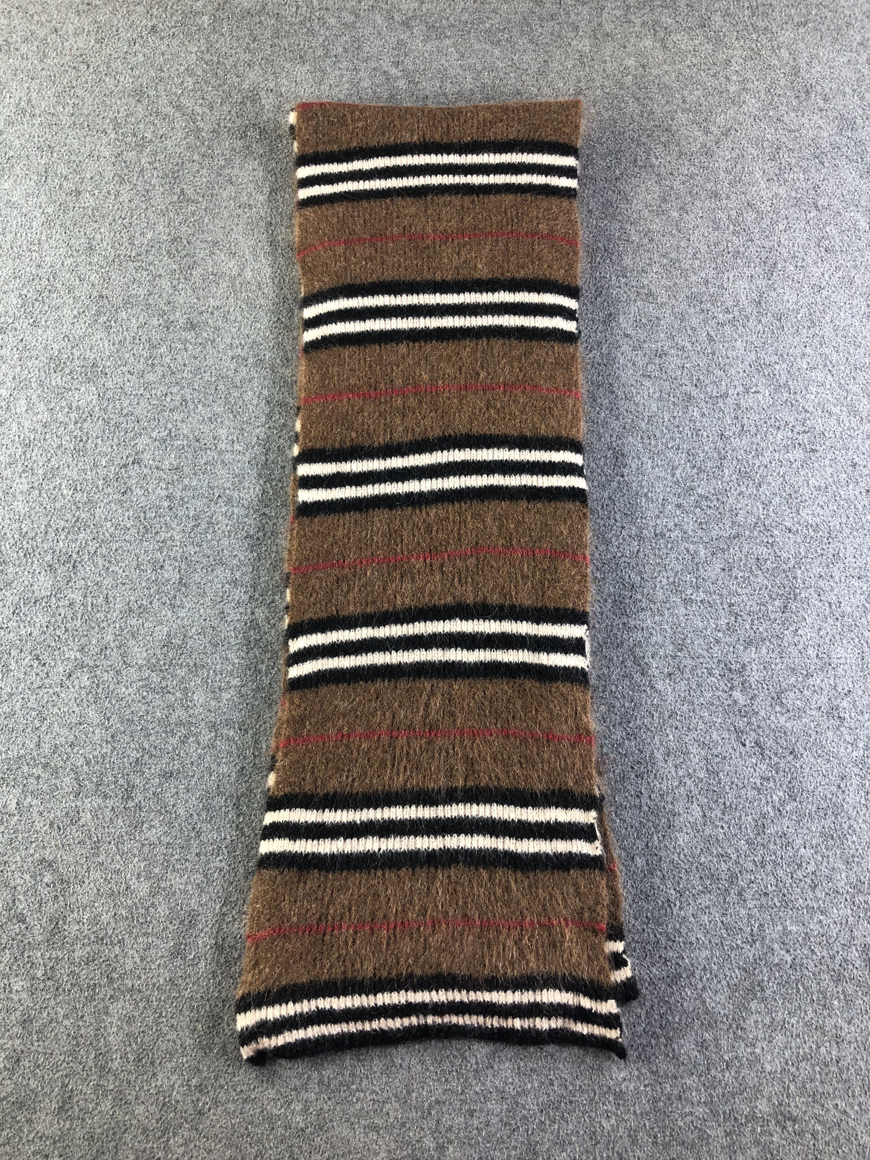 Burberry Burberry Mohair Scarf / Muffler / Neckwear SS1447 Size ONE SIZE - 2 Thumbnail