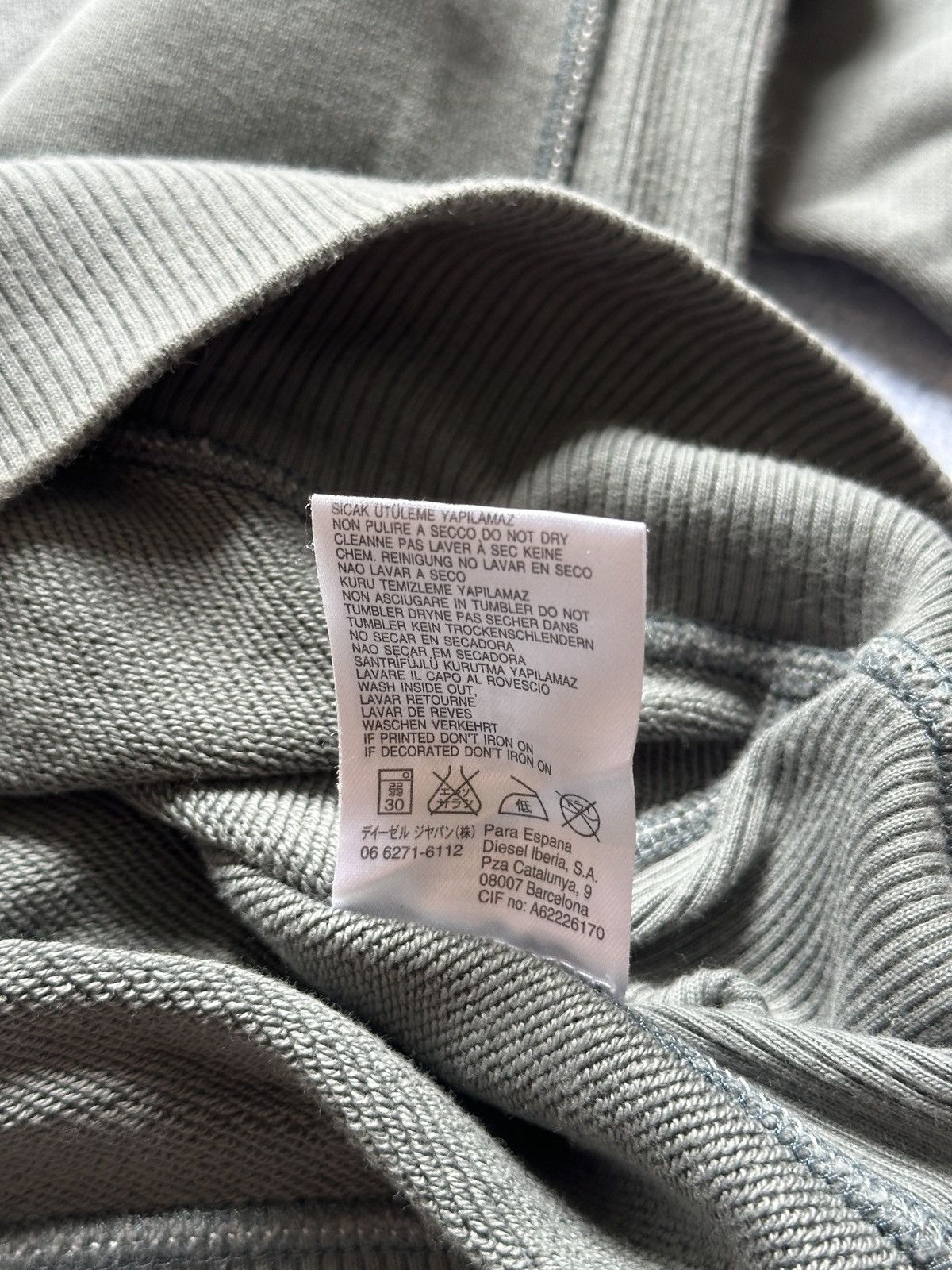 Diesel × Vintage Vintage Diesel Reversed Logo Sweatshirt Olive Spellout Faded Size US L / EU 52-54 / 3 - 14 Thumbnail