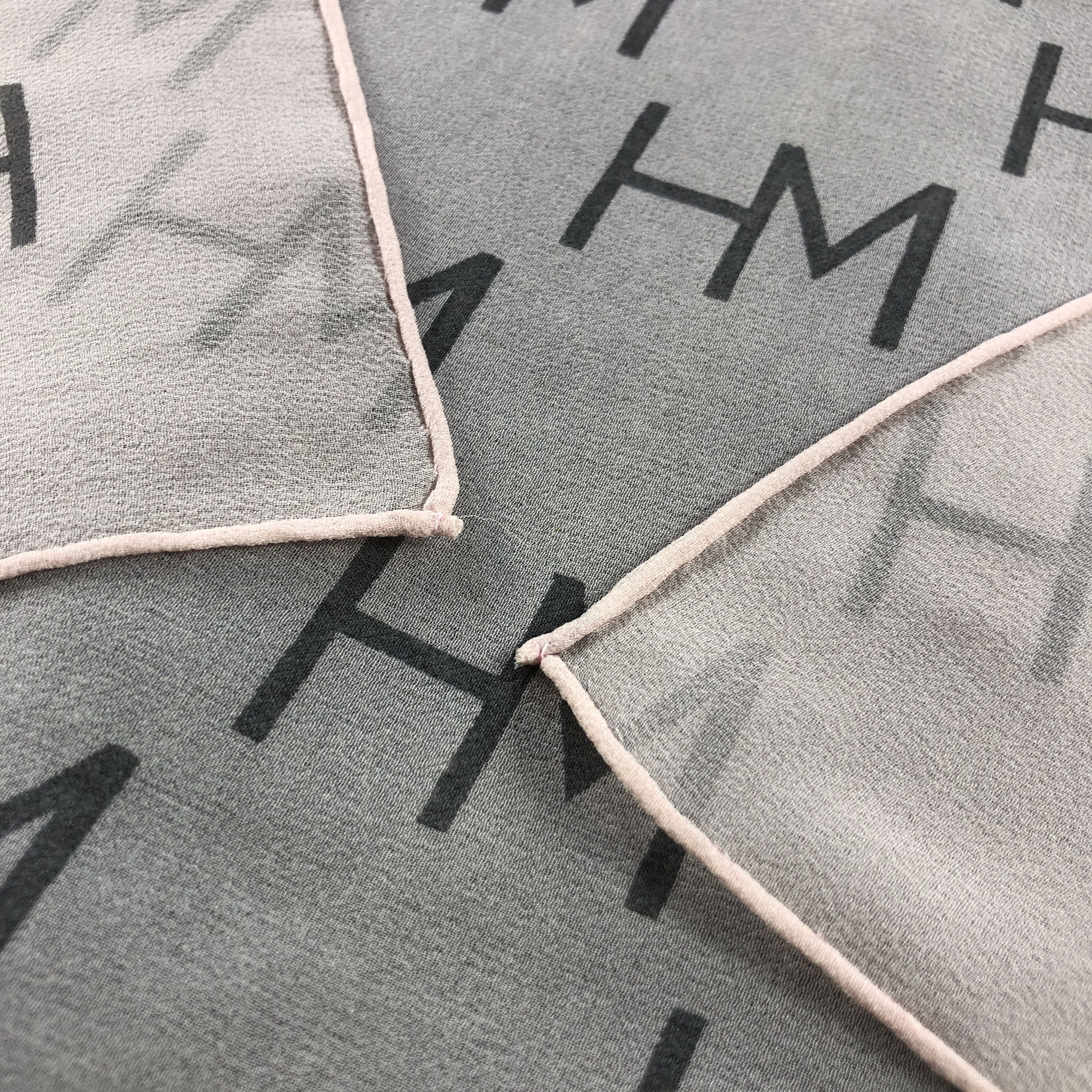Hanae Mori Hanae Mori Monogram Hand Rolled Silk Scarf M1056 Size ONE SIZE - 4 Thumbnail