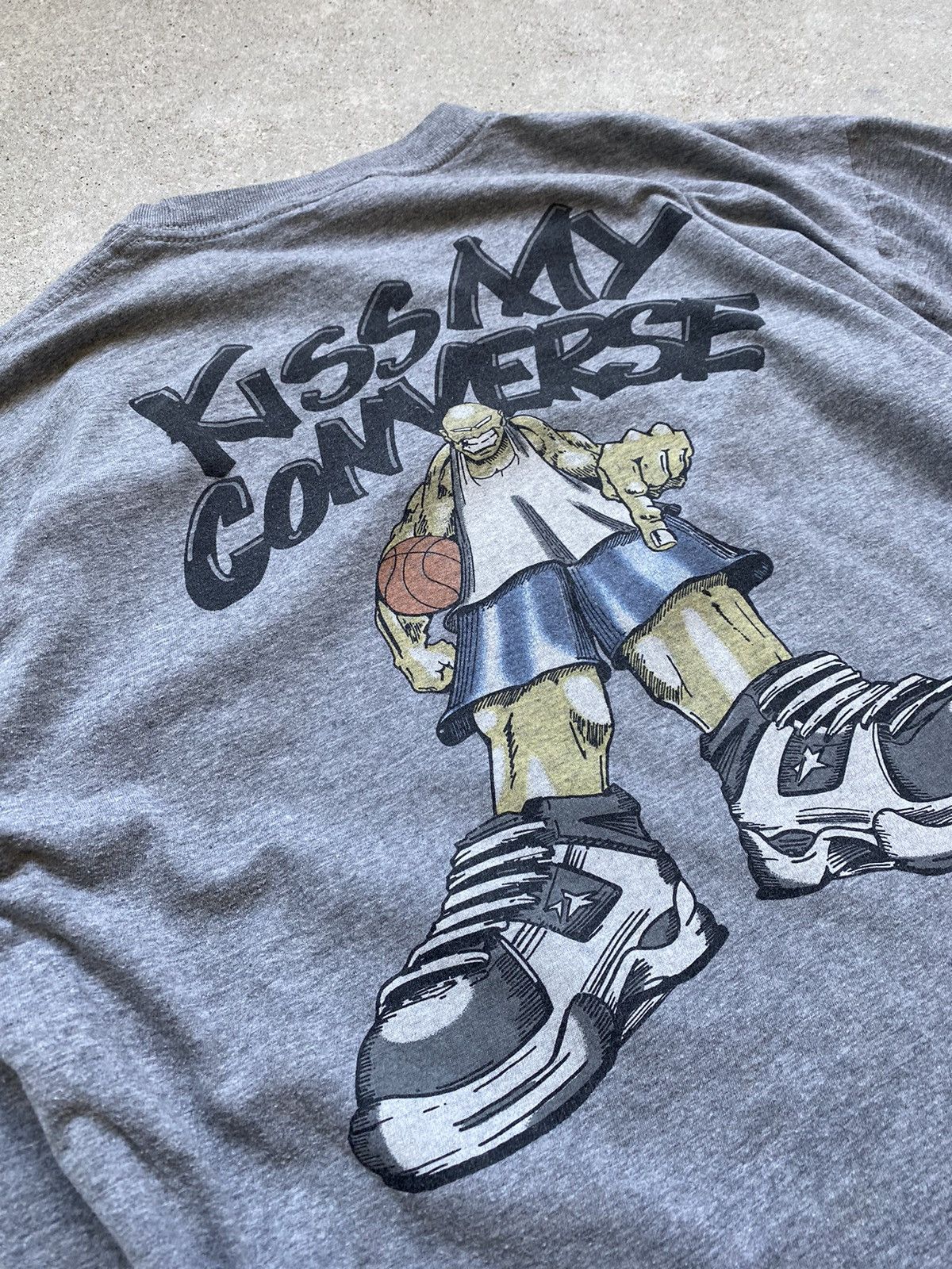 Converse Vintage Kiss My Converse T-Shirt Size US M / EU 48-50 / 2 - 4 Thumbnail