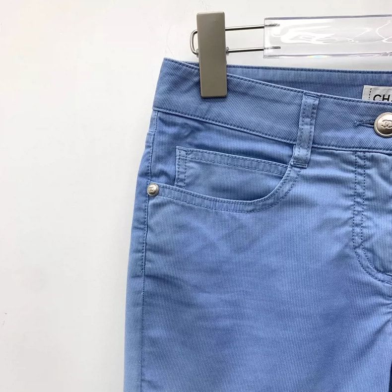 Chanel Chanel Blue cotton casual denim shorts 2504-Nextarrow Size 24" / US 00 / IT 34 - 3 Thumbnail