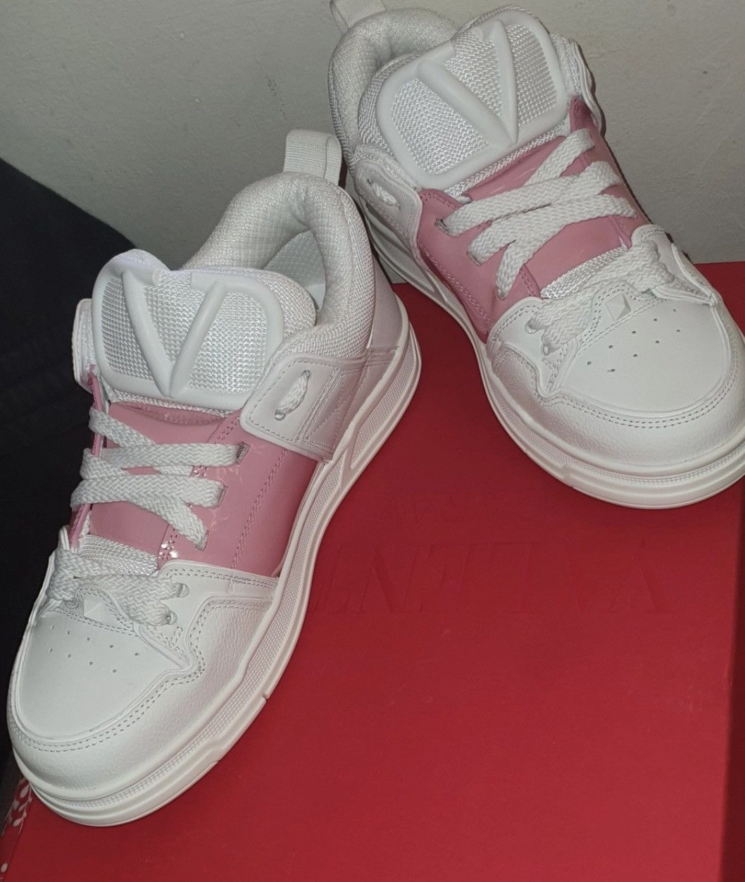 Valentino Valentino pink and white low sneakers, size 37 It Size US 7 / IT 37 - 5 Thumbnail