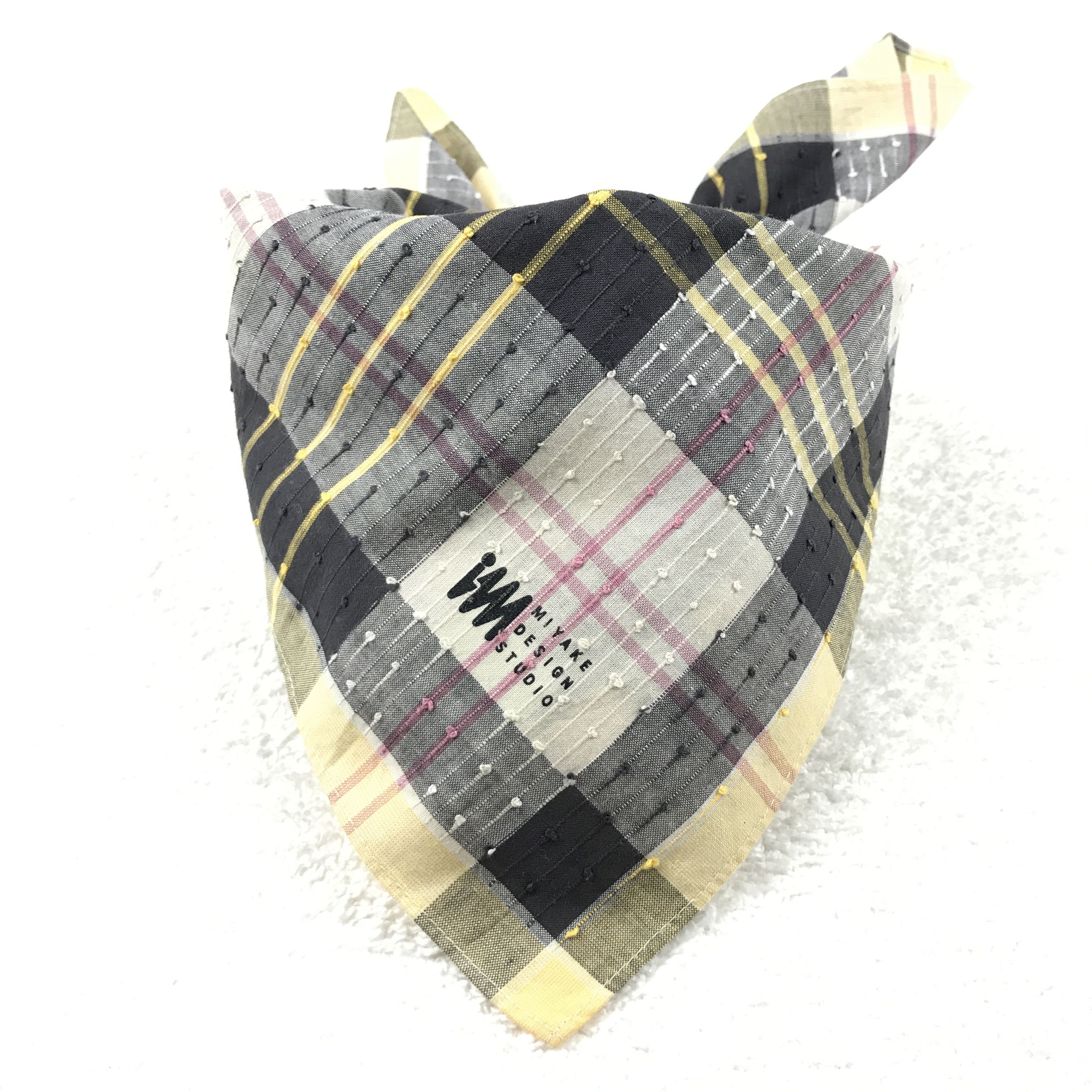 Issey Miyake × Japanese Brand × Vintage Issey Miyaki Embroidery Bandana Neckerchief Handkerchief Size ONE SIZE - 4 Thumbnail
