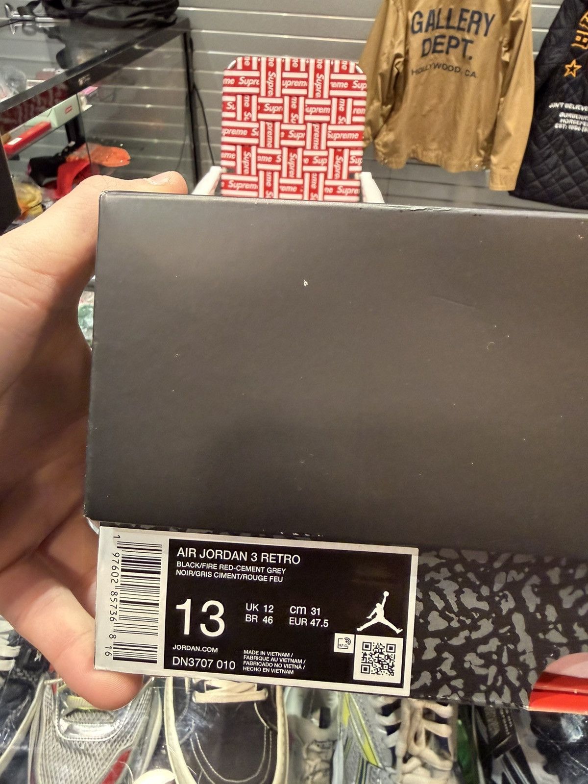 Jordan Brand Size 13 - Jordan 3 Retro Black Cement (2025) Size US 13 / EU 46 - 9 Thumbnail