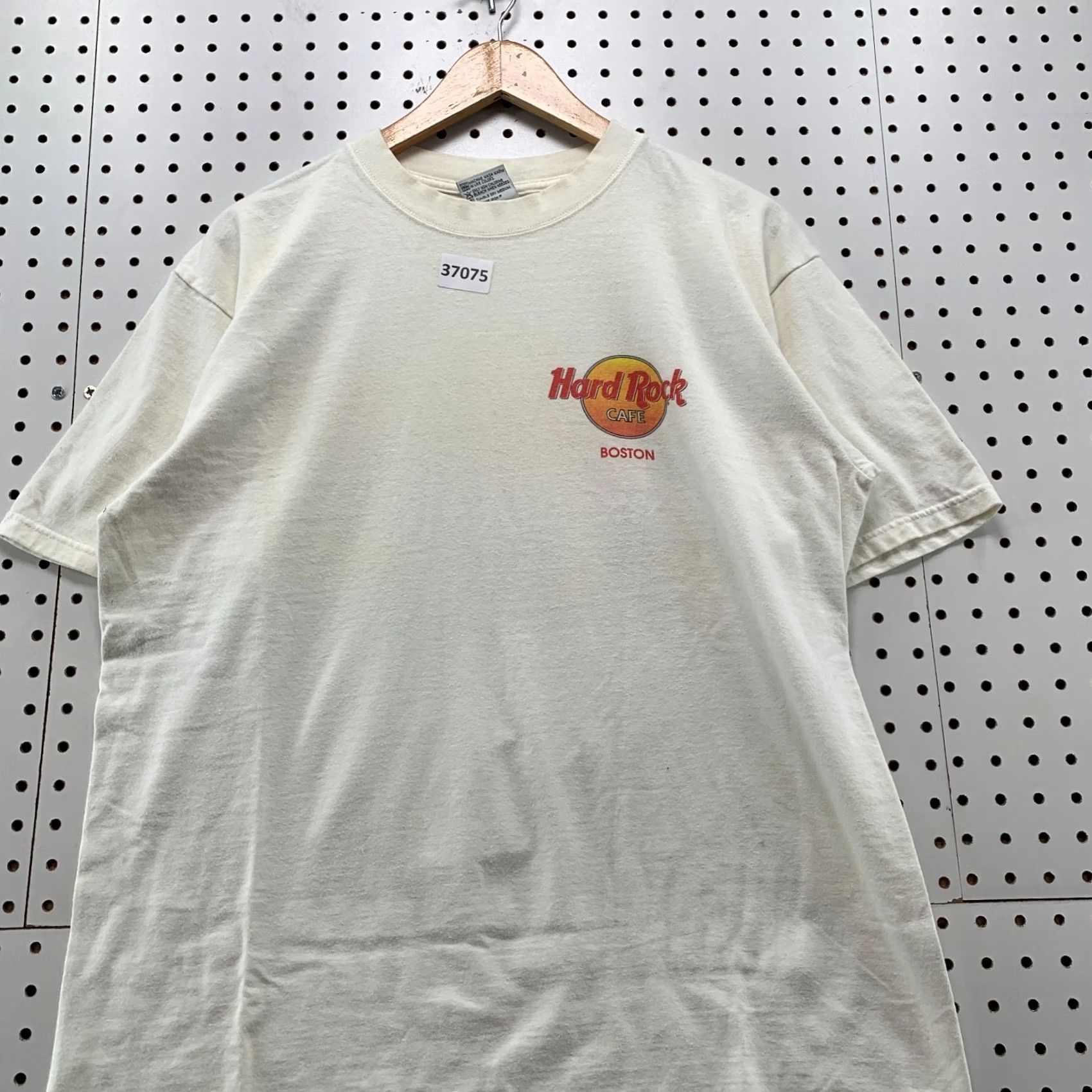 Hard Rock Cafe VINTAGE Hard Rock Boston Shirt Mens Large White Skyline Graphic USA Size US L / EU 52-54 / 3 - 6 Thumbnail