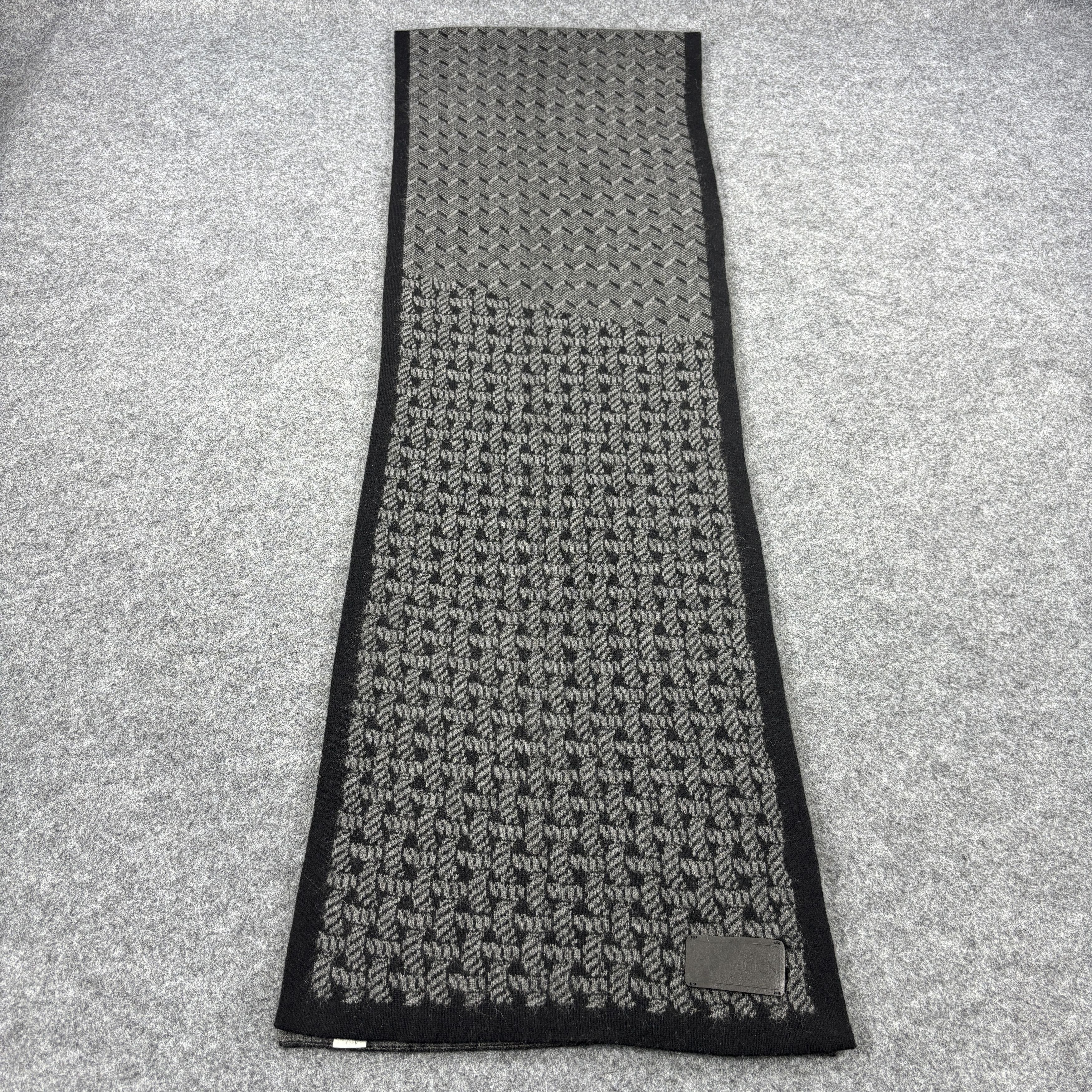 Louis Vuitton × Vintage GF10727 Louis Vuitton Scarf Neck Wear Muffler Nova Check Size ONE SIZE - 8 Thumbnail