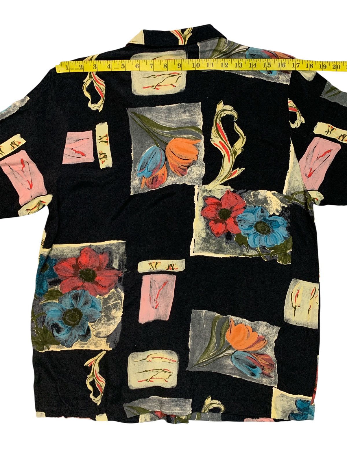 Linea Rare Design Vintage Linea Short-Sleeve Button-Up Blouse Size M / US 6-8 / IT 42-44 - 7 Thumbnail