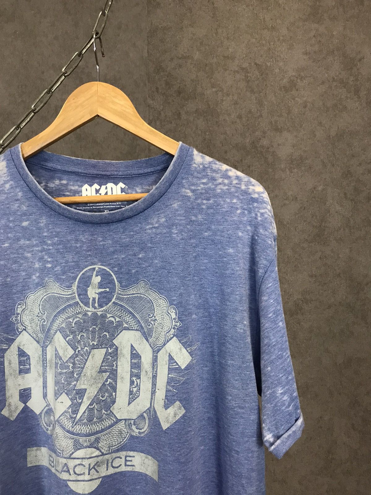 Band Tees AC/DC black ice rock band tee Size US XL / EU 56 / 4 - 2 Thumbnail