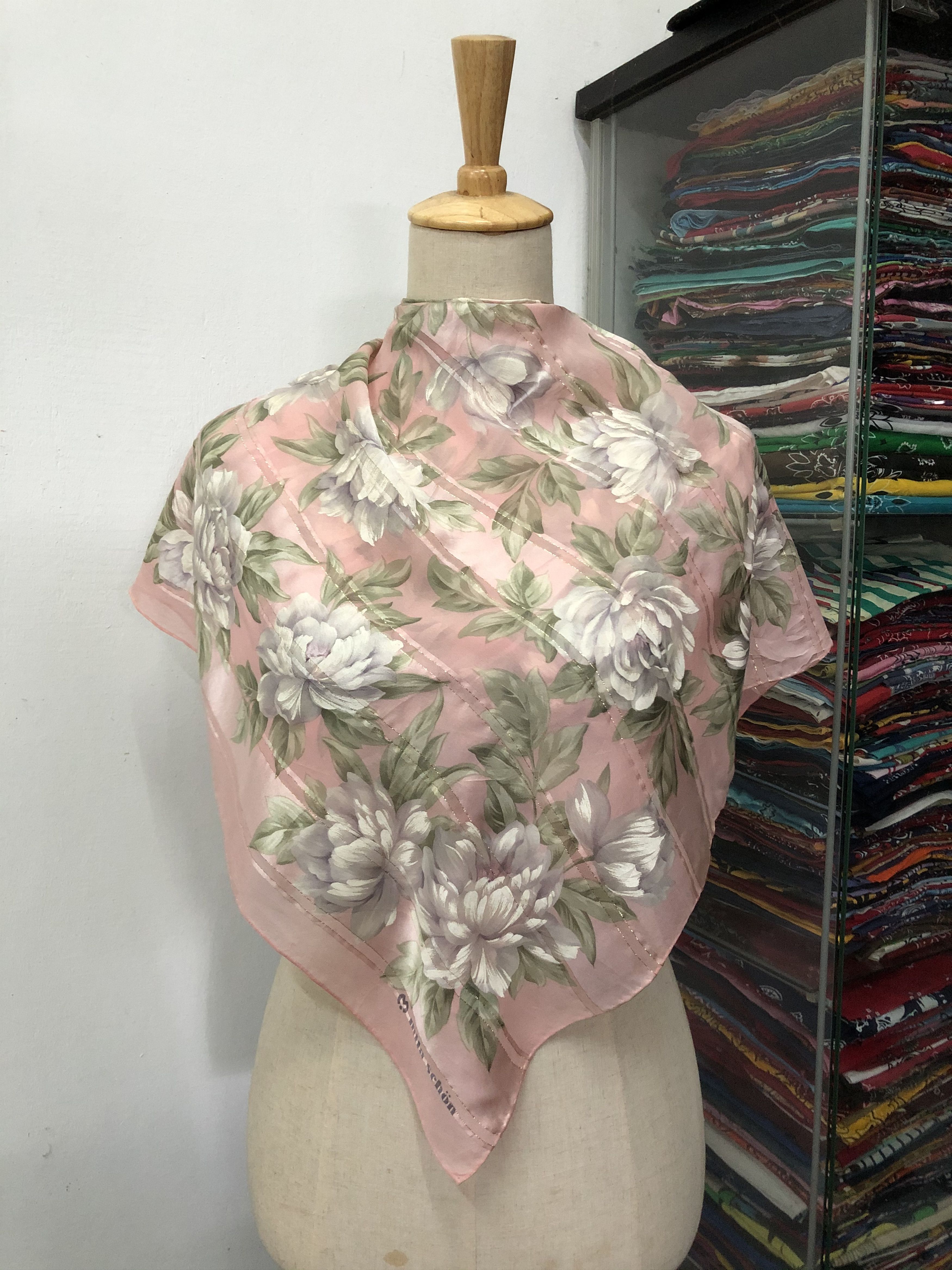 Mila Schon Vintage Mila Schon Silk Scarf Size ONE SIZE - 1 Thumbnail