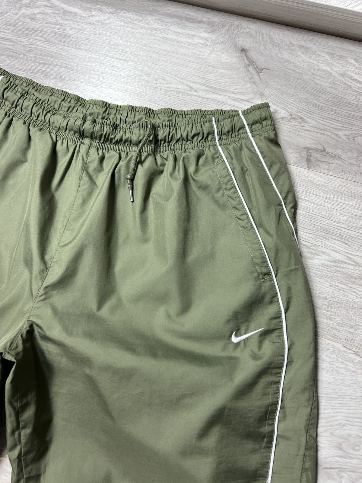 Nike × Vintage Vintage Nike Embroidered Swoosh Logo Nylon Shorts Size L Size US 34 / EU 50 - 5 Thumbnail