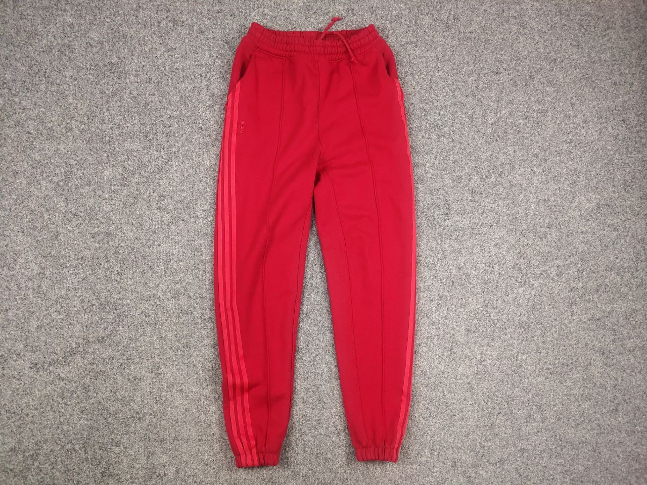 Adidas × Ivy Park Adidas x Ivy Park Design Sweat Pants Unisex Power Red Jogger Size US 32 / EU 48 - 7 Thumbnail