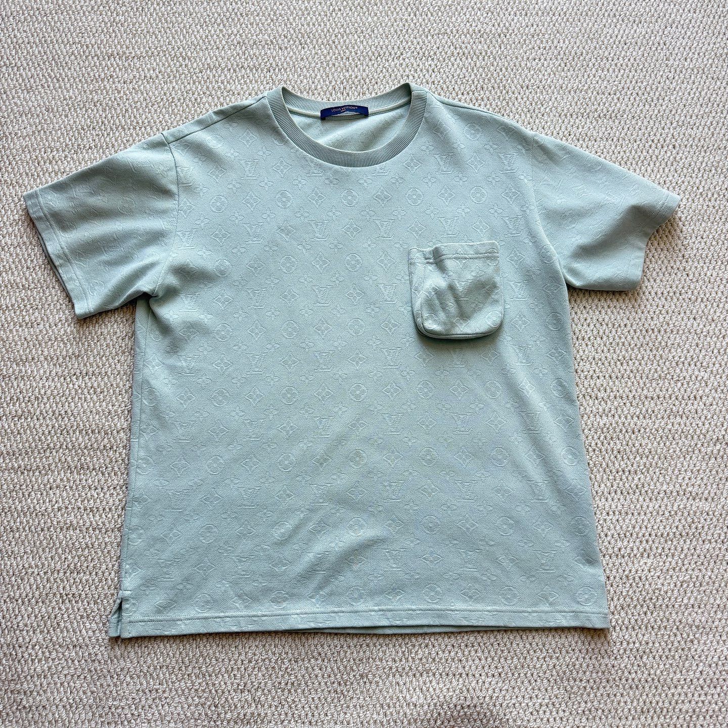 Louis Vuitton Louis Vuitton Monogram Pocket T-Shirt Size L Size US L / EU 52-54 / 3 - 1 Thumbnail