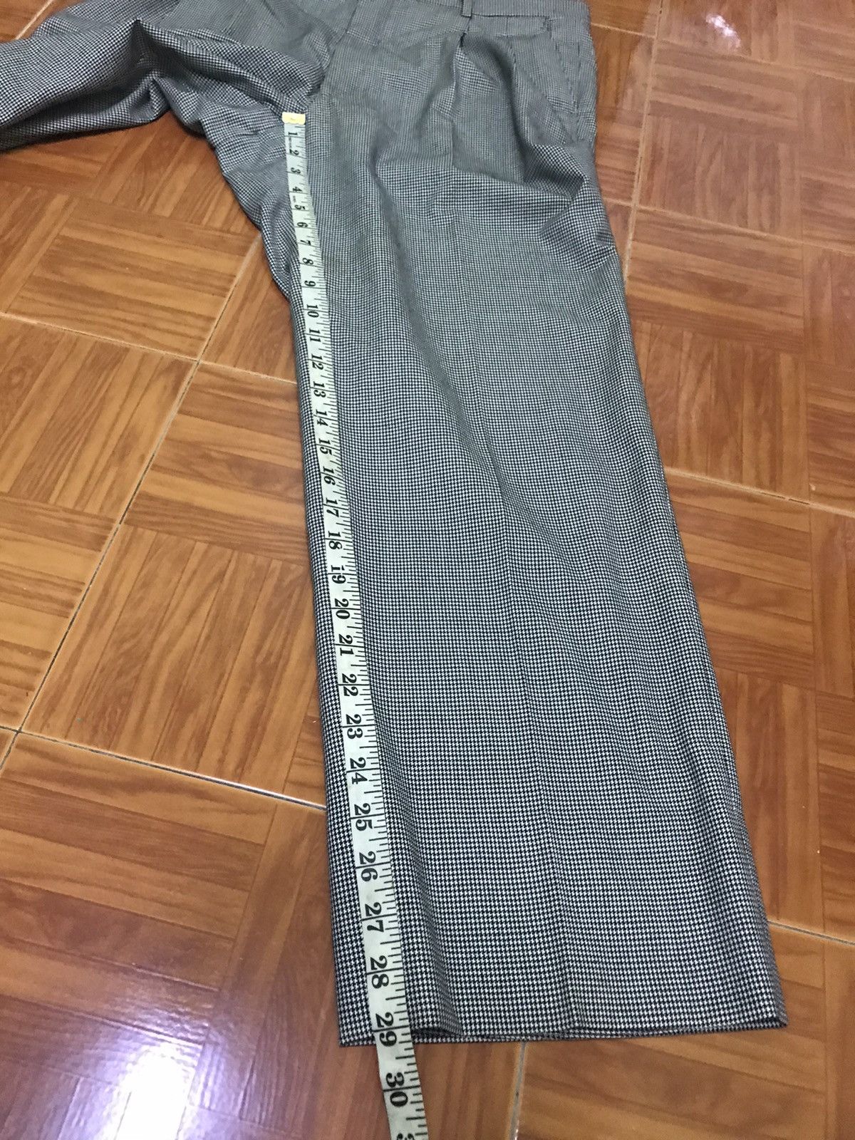 Balenciaga Balenciaga Grey Pleated Slacks Trousers Classic Tailored Fit Size US 35 - 14 Thumbnail