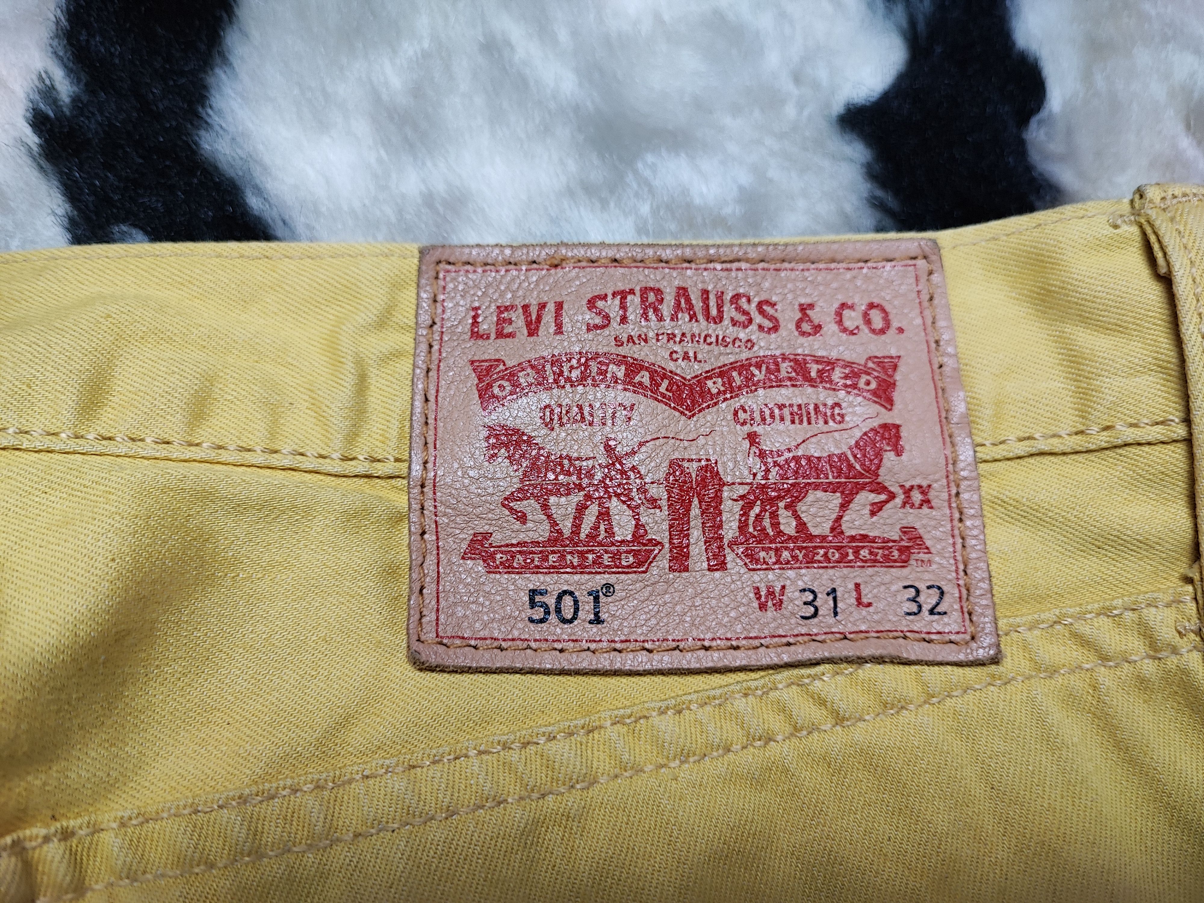Levi's Levi’s 501 Button Fly Yellow Jeans Straight Cut Size US 31 - 16 Thumbnail