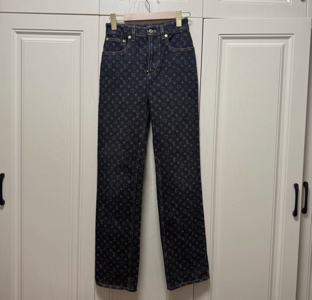 Louis Vuitton Louis Vuitton Allover Monogram Print Jeans K52 Size US 32 / EU 48 - 1 Thumbnail