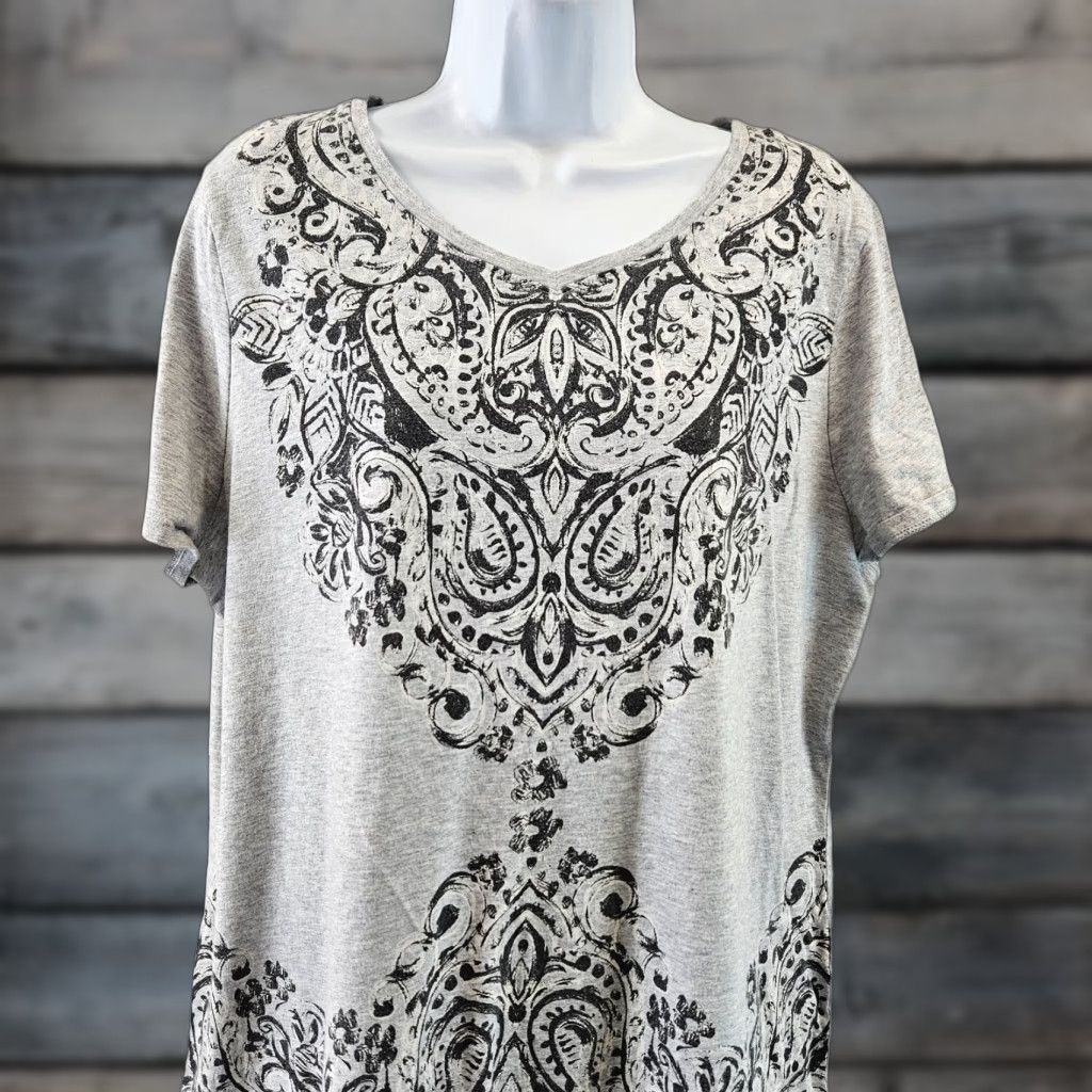 Vintage Chico's Zenergy Womens Tee XL Gray Black Paisley Short Sleeve Cotton Blend Shirt Womens Size 40" / US 18 - 1 Thumbnail