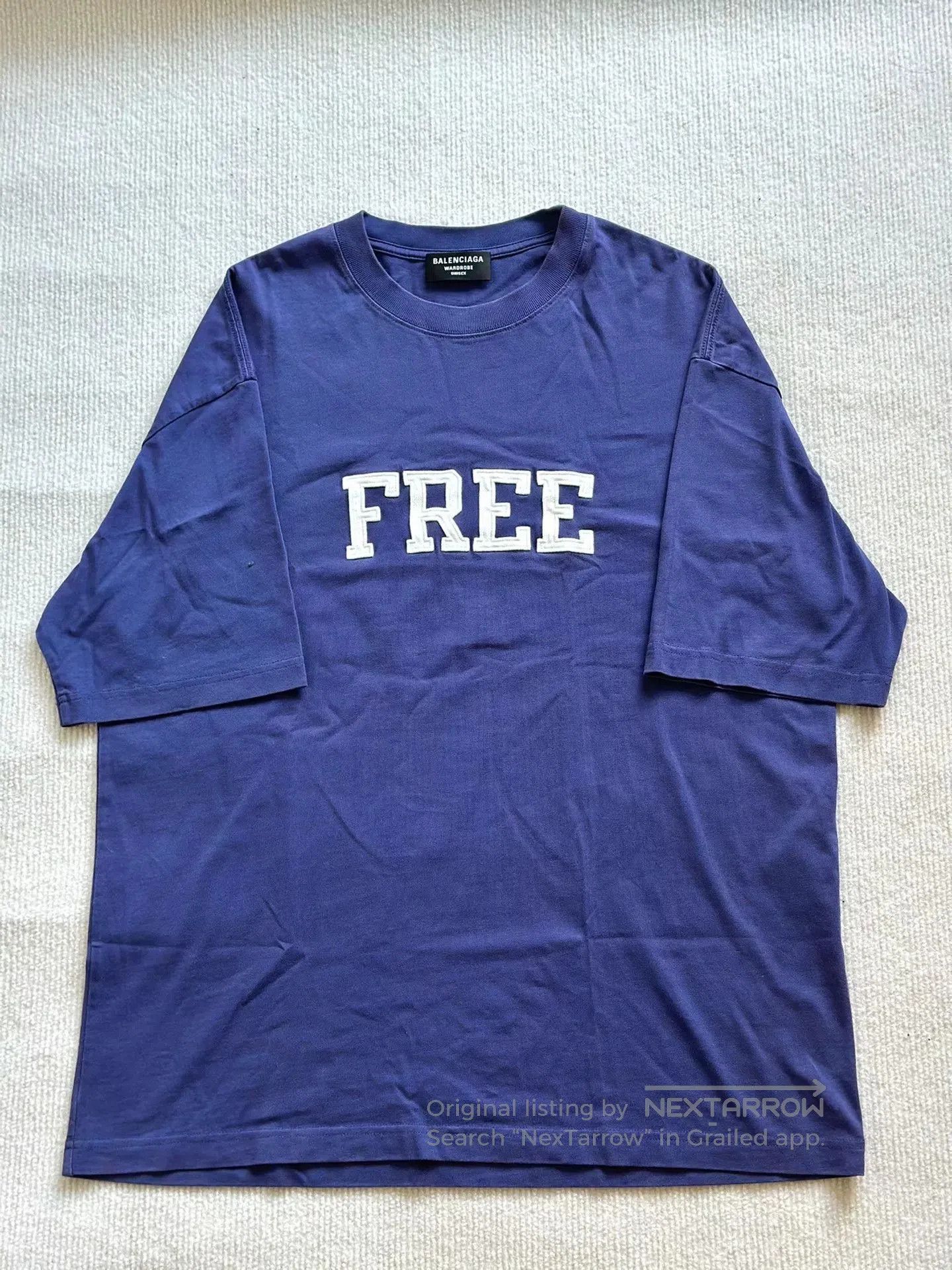 Balenciaga Balenciaga FREE Print Short Sleeve Tee. Size US S / EU 44-46 / 1 - 1 Thumbnail