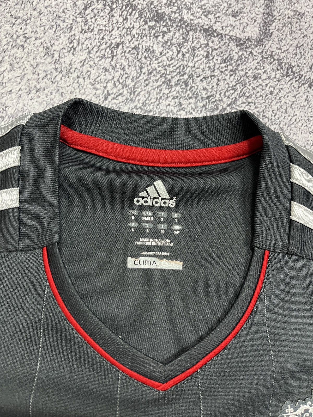 Adidas Adidas Liverpool 2011/12 Away Soccer Jersey Football Shirt Size US S / EU 44-46 / 1 - 14 Thumbnail