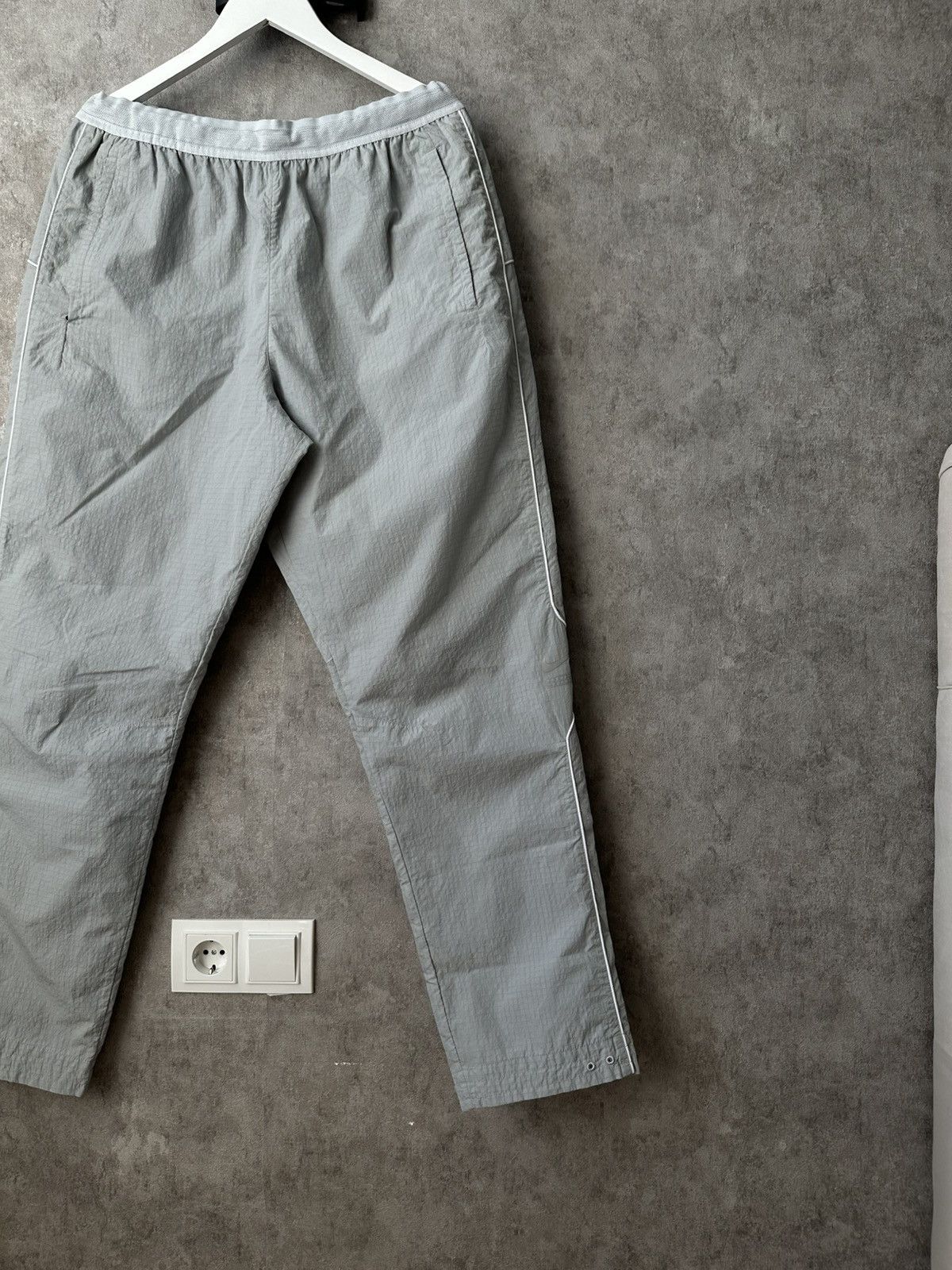 Corteiz Nike woven track pants Size US 36 / EU 52 - 22 Thumbnail