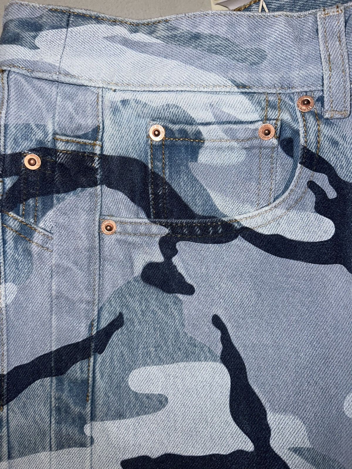 Vetements Camo Big Shape Jeans Size US 38 / EU 54 - 14 Thumbnail