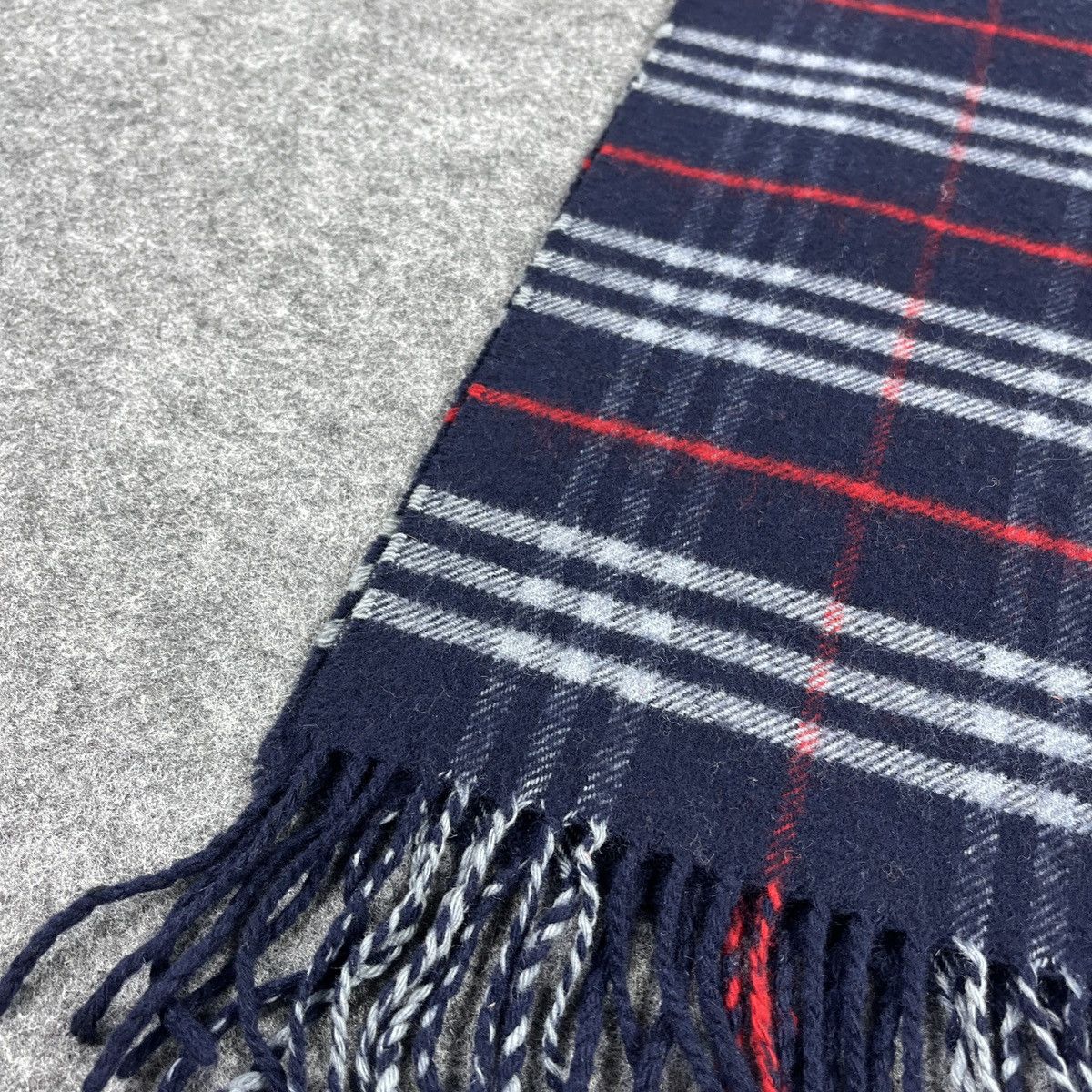 Burberry × Vintage Burberry Scarf / Muffler / Neckwear T011 Size ONE SIZE - 6 Thumbnail