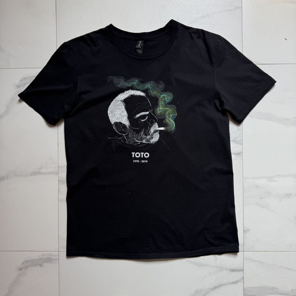 Anvil TOTO 1970-2019 Smoking Dude T-Shirt Size US L / EU 52-54 / 3 - 2 Thumbnail
