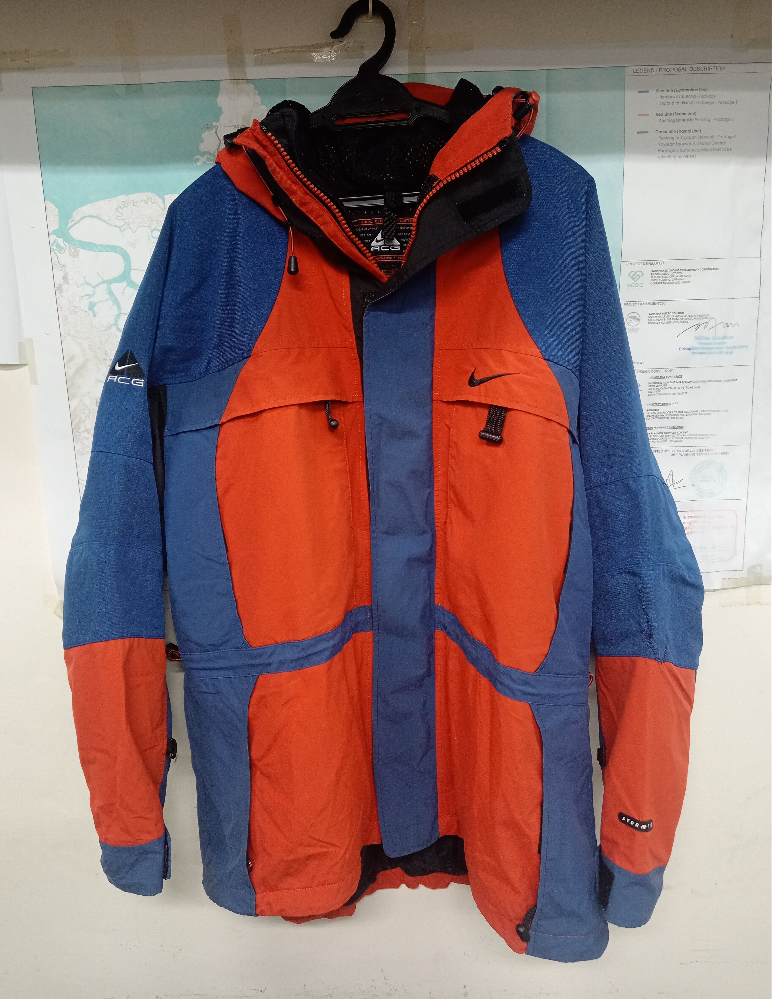 Nike ACG × Vintage Vintage 90s Nike ACG Gorpcore All Conditions Gear Jacket Size US L / EU 52-54 / 3 - 2 Thumbnail