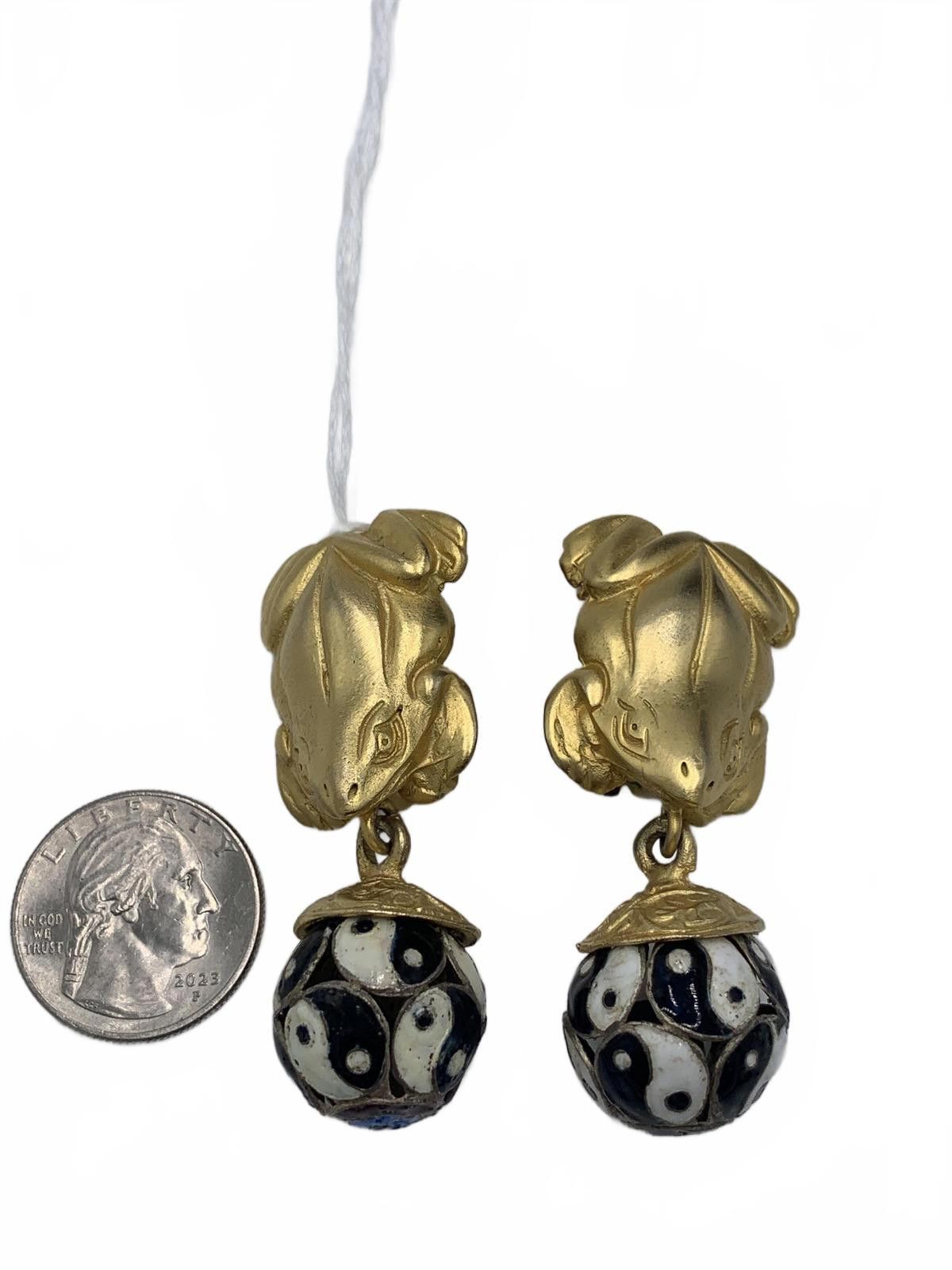 Other Glenn Miller Anne Turk Tree Frog Yin-Yang Cloisonné Earrings Size ONE SIZE - 9 Thumbnail