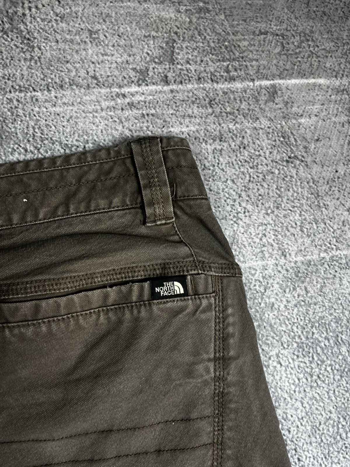 The North Face The north face cargo pants size 34 Size US 34 / EU 50 - 14 Thumbnail