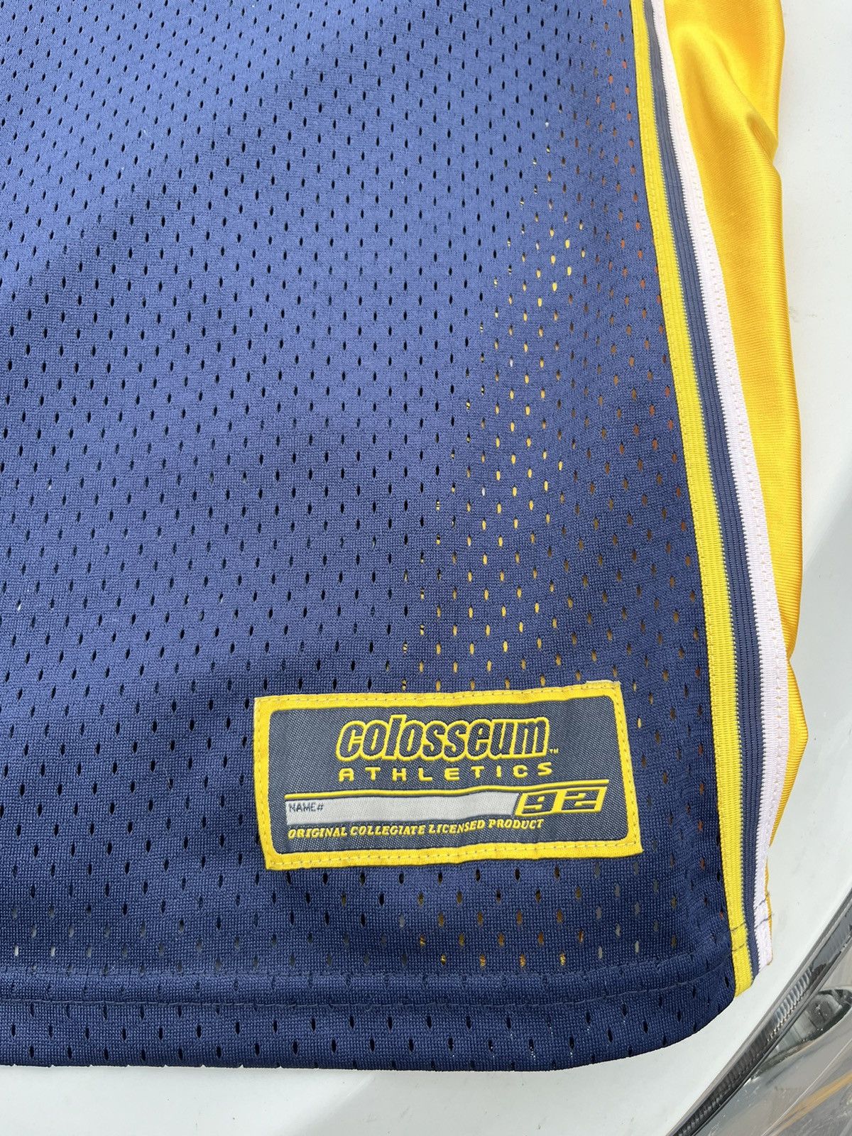Vintage 1990s U of M Basketball Jersey / XL Size US XL / EU 56 / 4 - 6 Thumbnail