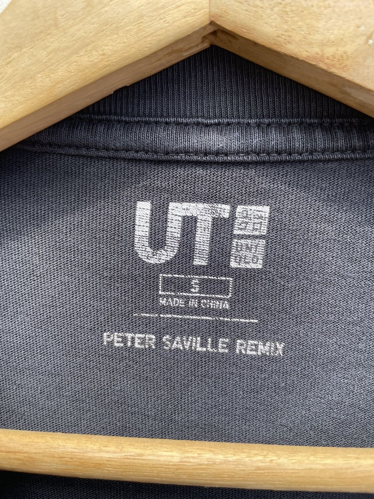 Band Tees 🔥Accept Binding Offer🔥 Peter Saville x Joy Division Size US S / EU 44-46 / 1 - 2 Thumbnail