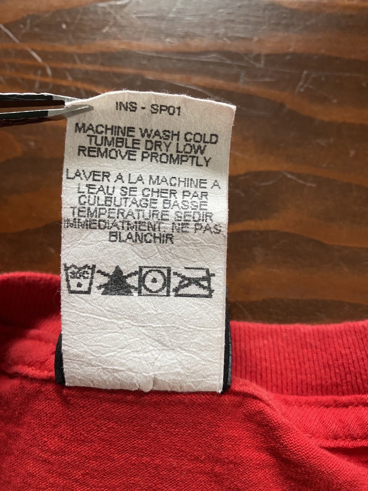 Sessions × Vintage Vintage ‘01 Y2K Sessions Spellout Red Long Sleeve Tee Shirt Size US L / EU 52-54 / 3 - 10 Thumbnail