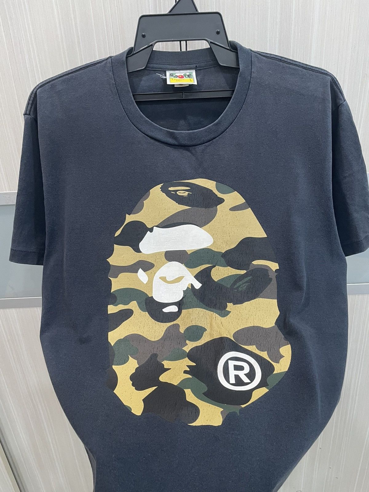 Bape Vintage BAPE Camo Big Ape Head Tee Size US L / EU 52-54 / 3 - 5 Thumbnail
