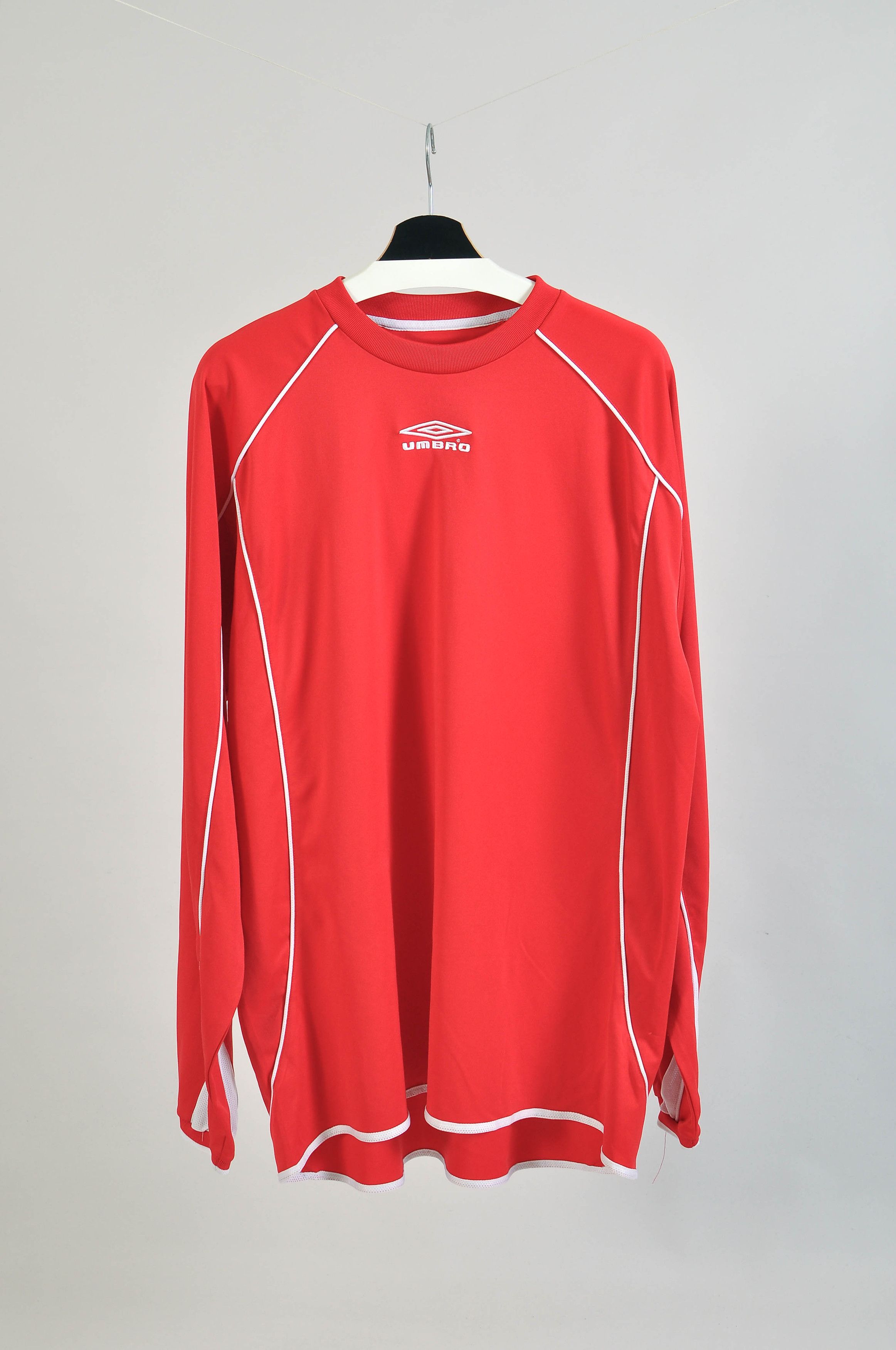 Umbro Umbro Long Sleeve Sport Top Red | Retro Football Jersey XXL Size US XXL / EU 58 / 5 - 1 Thumbnail