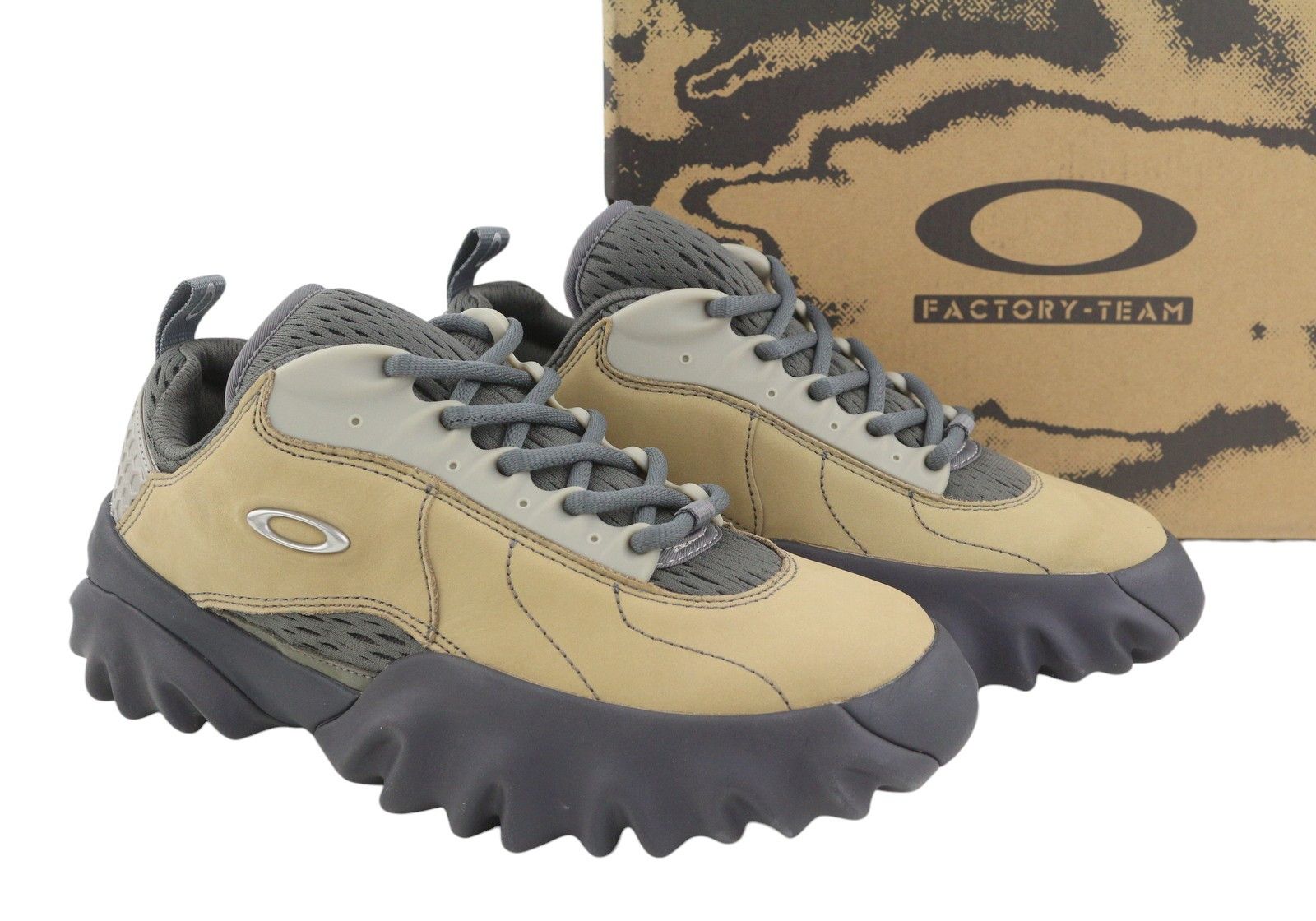 Brain Dead OAKLEY FACTORY CHOP SAW NUBUCK EU39 Mocha Boots 90515 Size US 9 / IT 39 - 1 Thumbnail