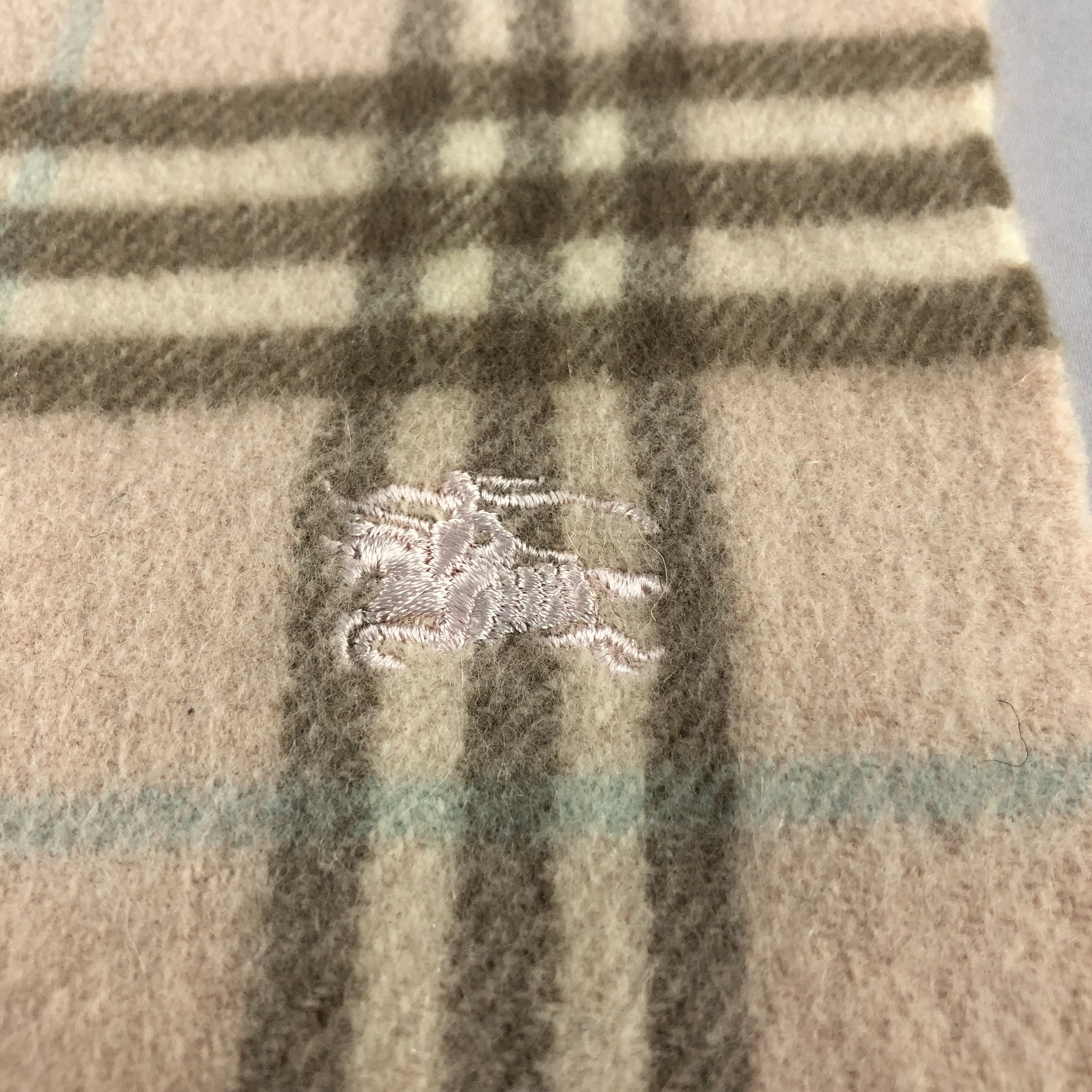 Burberry Burberry Nova Check Cashmere Merino Scarf Muffler V1050 Size ONE SIZE - 4 Thumbnail