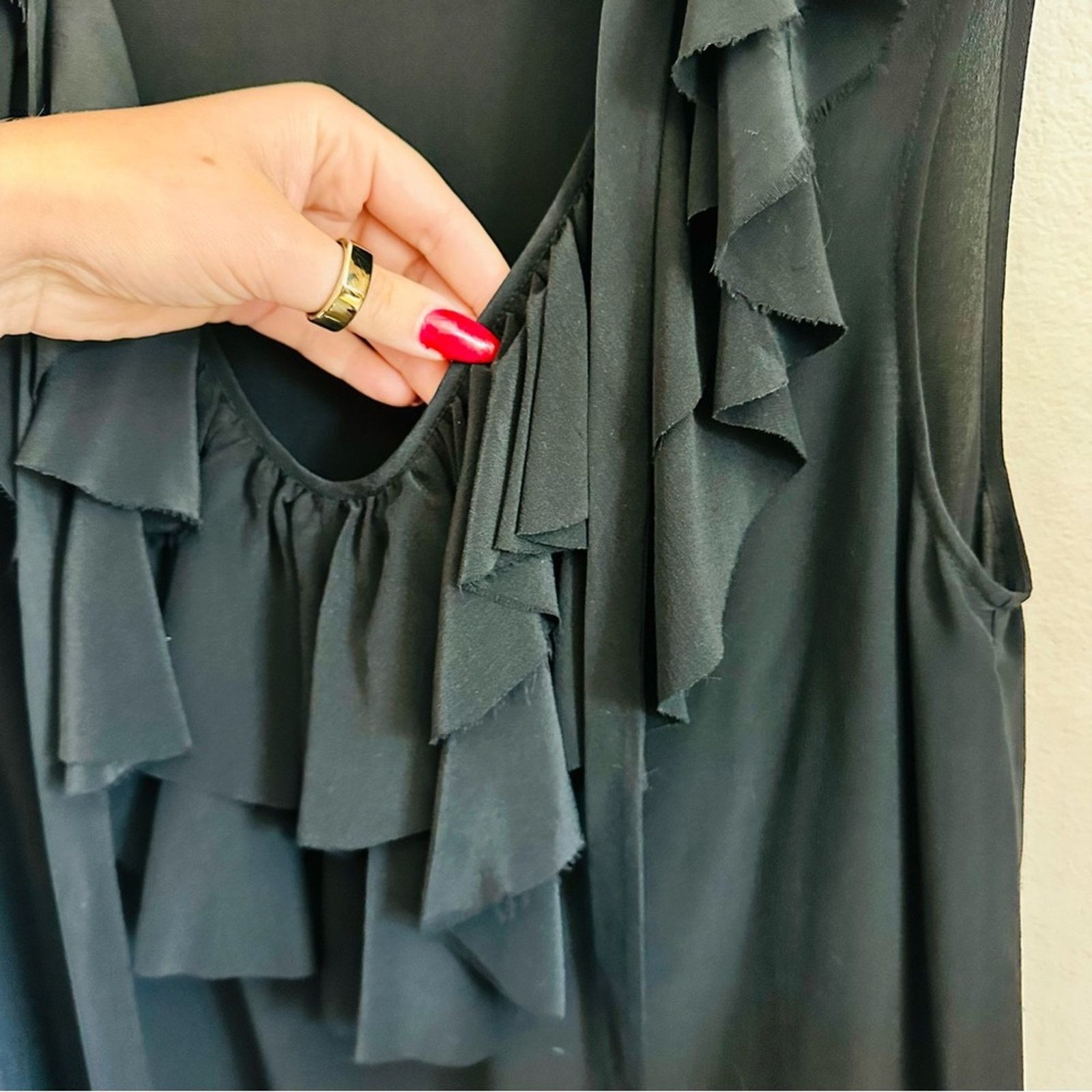 Joie JOIE Black Ruffle Scoop Neck LBD Mini Tank Tie Neck Dress Size S / US 4 / IT 40 - 12 Thumbnail