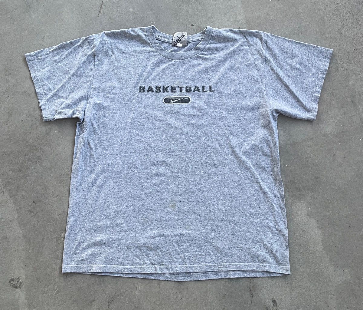 Nike × Vintage VINTAGE NIKE BASKETBALL TEE Size US L / EU 52-54 / 3 - 2 Thumbnail