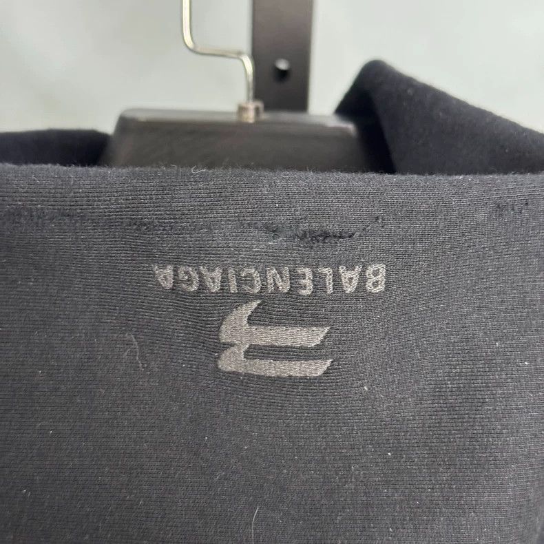 Balenciaga Balenciaga Make old damaged hooded zippers Size US XXS / EU 40 - 4 Thumbnail